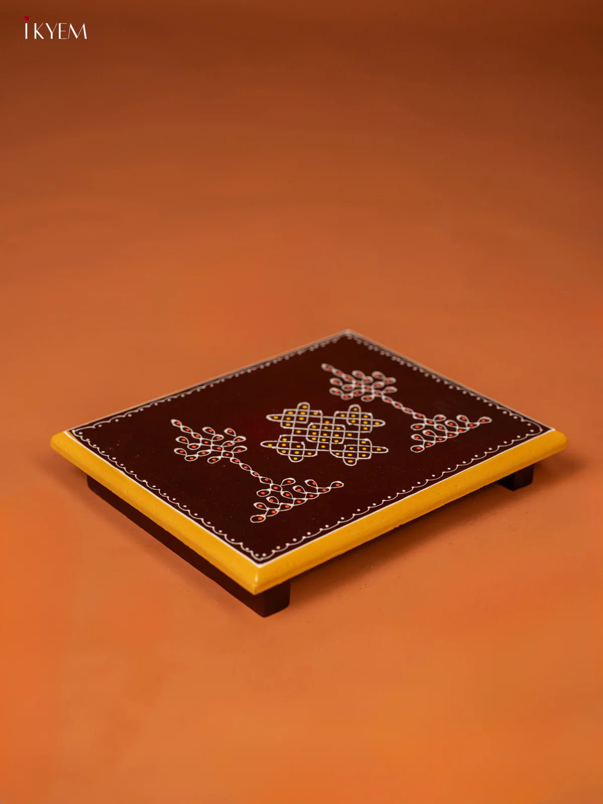 Wooden Handpainted Chawki 10*8 - Kolam - KE27131 - Image 3