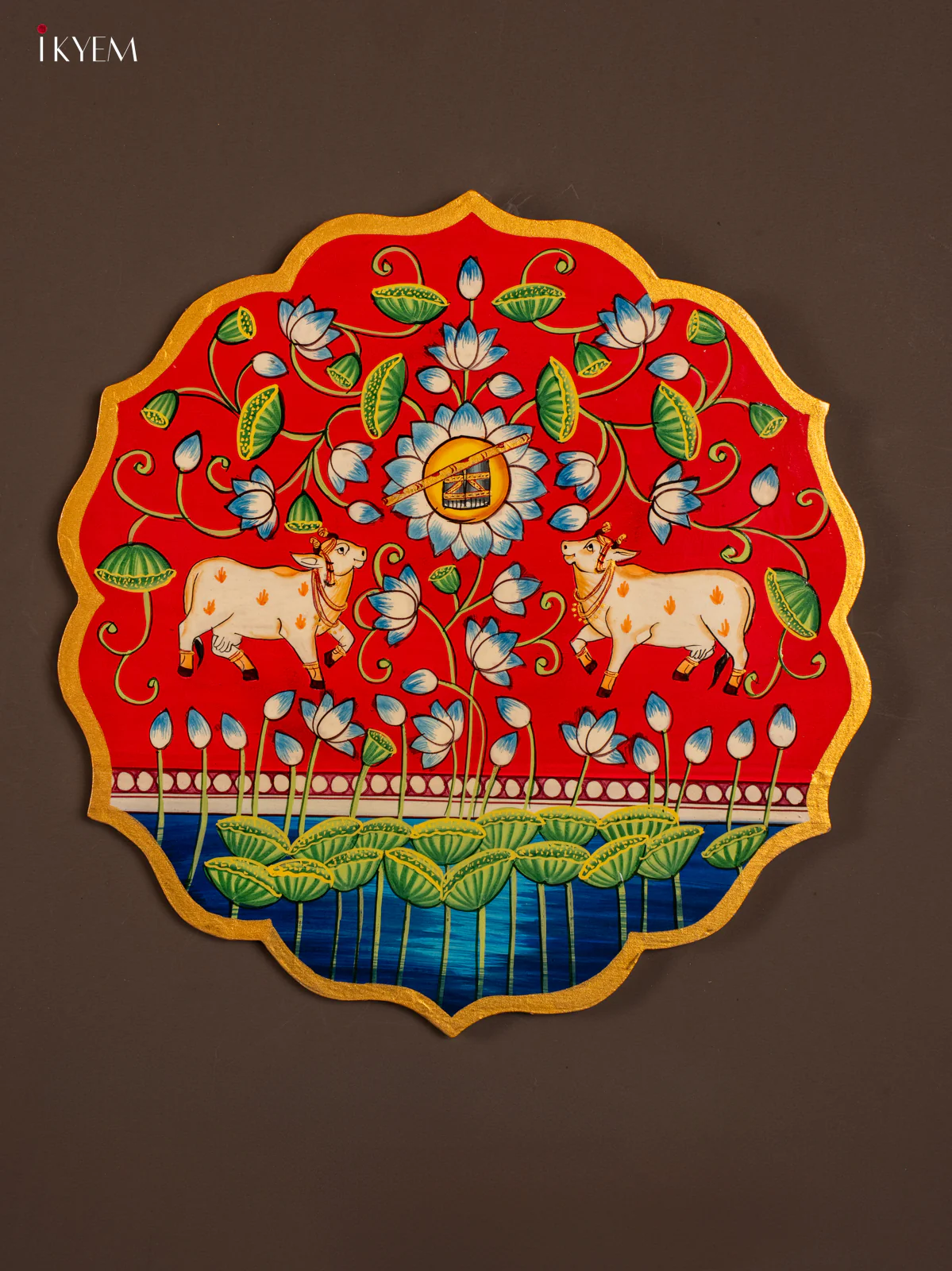 Wooden Hand painted Wall hanging plates - Cow - KE29193