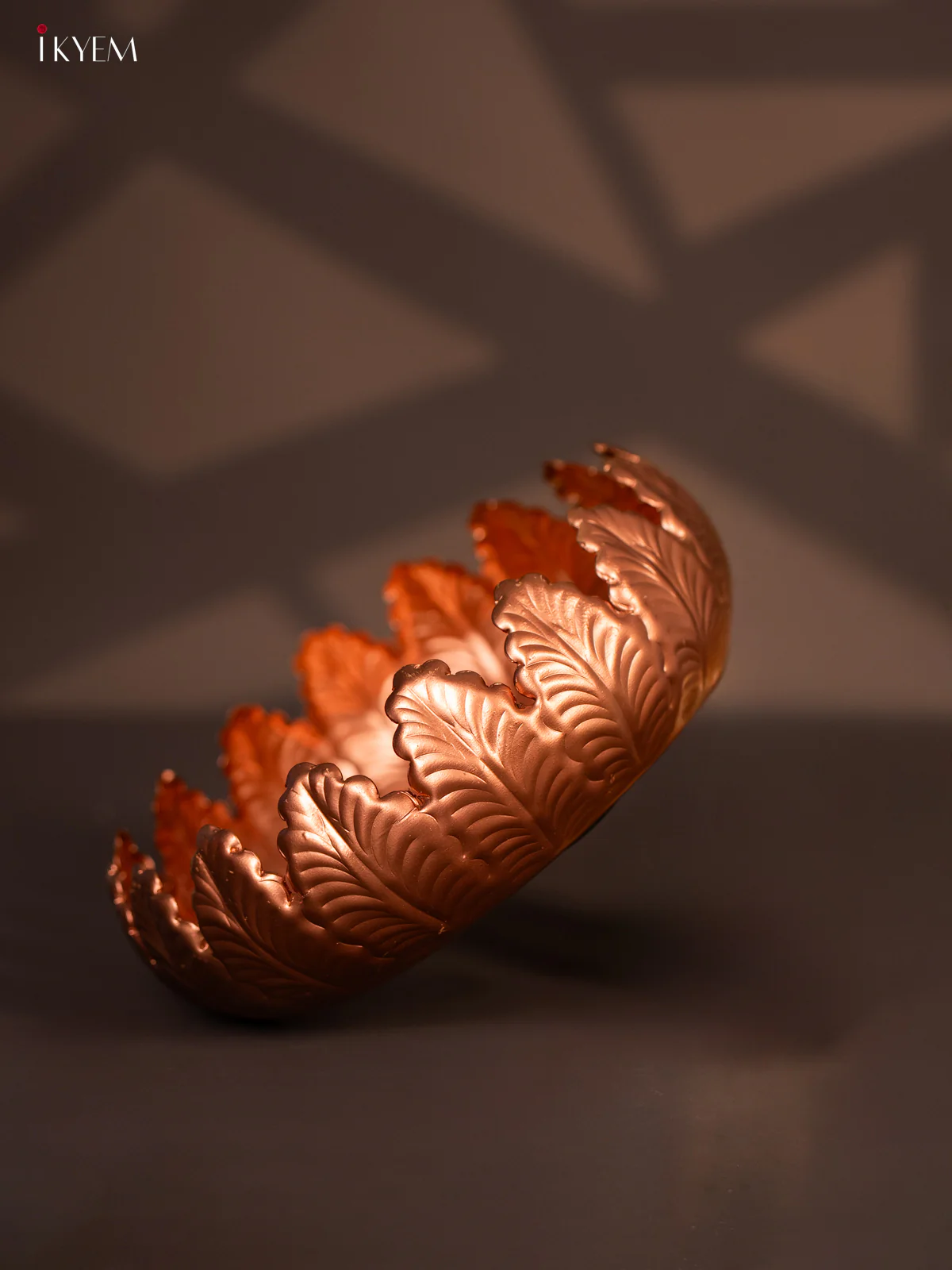 Metal Copper coating Leaf Urli 10*10 Small - Image 4
