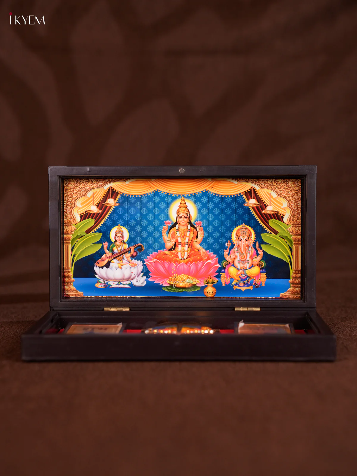 Paduka Box - Lakshmi Ganesha & Saraswathi - KEA2728 - Image 2
