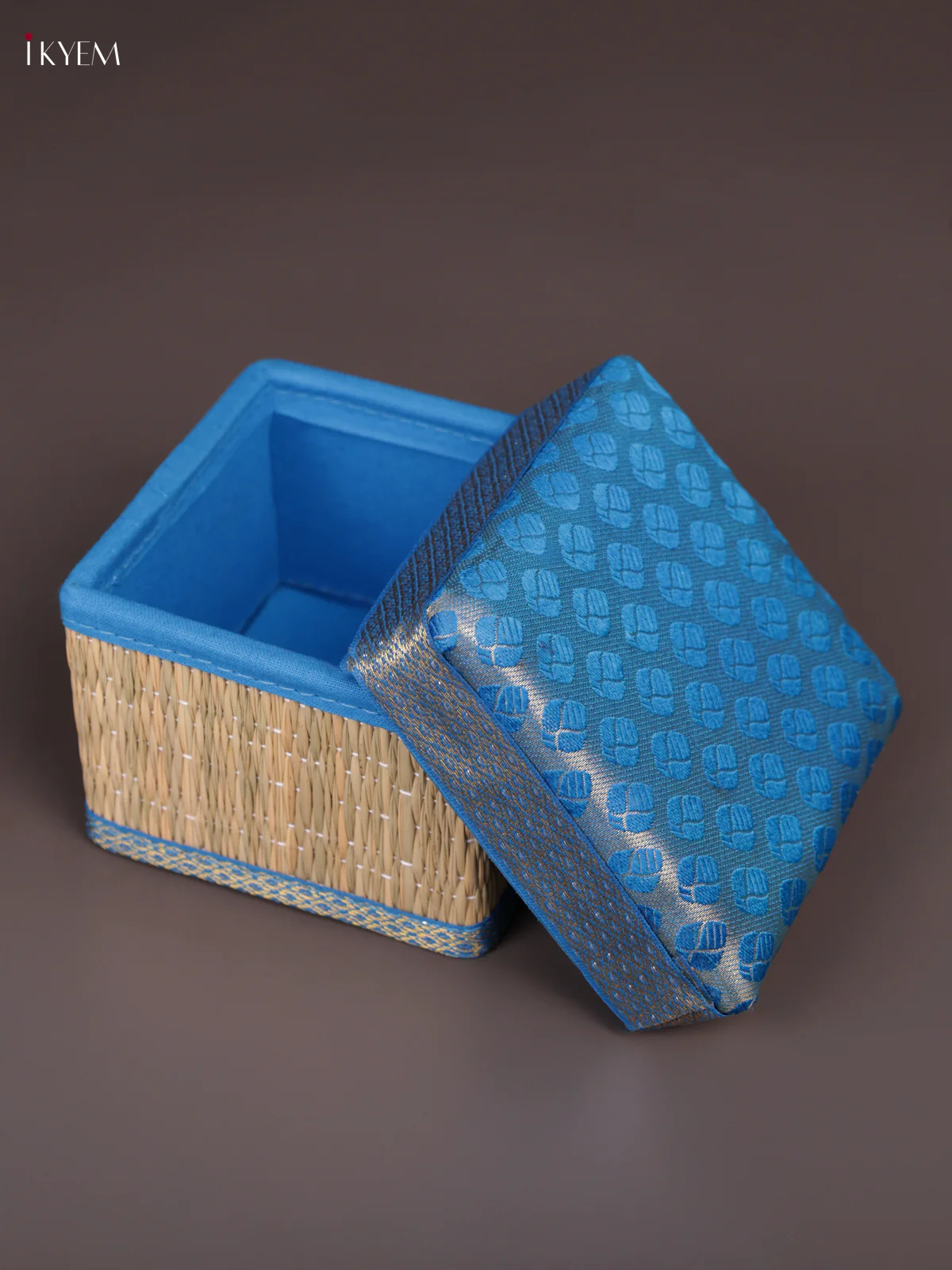 Square Korai Box With Banarasi Fabric Top - SkyBlue - KEA2811 - Image 2