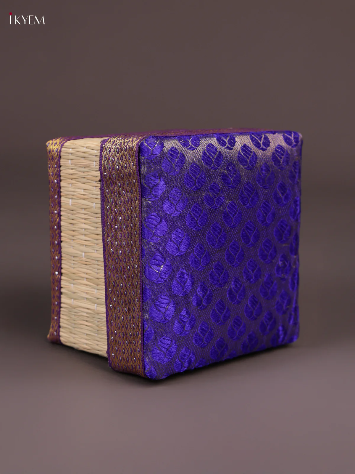 Square Korai Box With Banarasi Fabric Top - Blue - KEA2814 - Image 3
