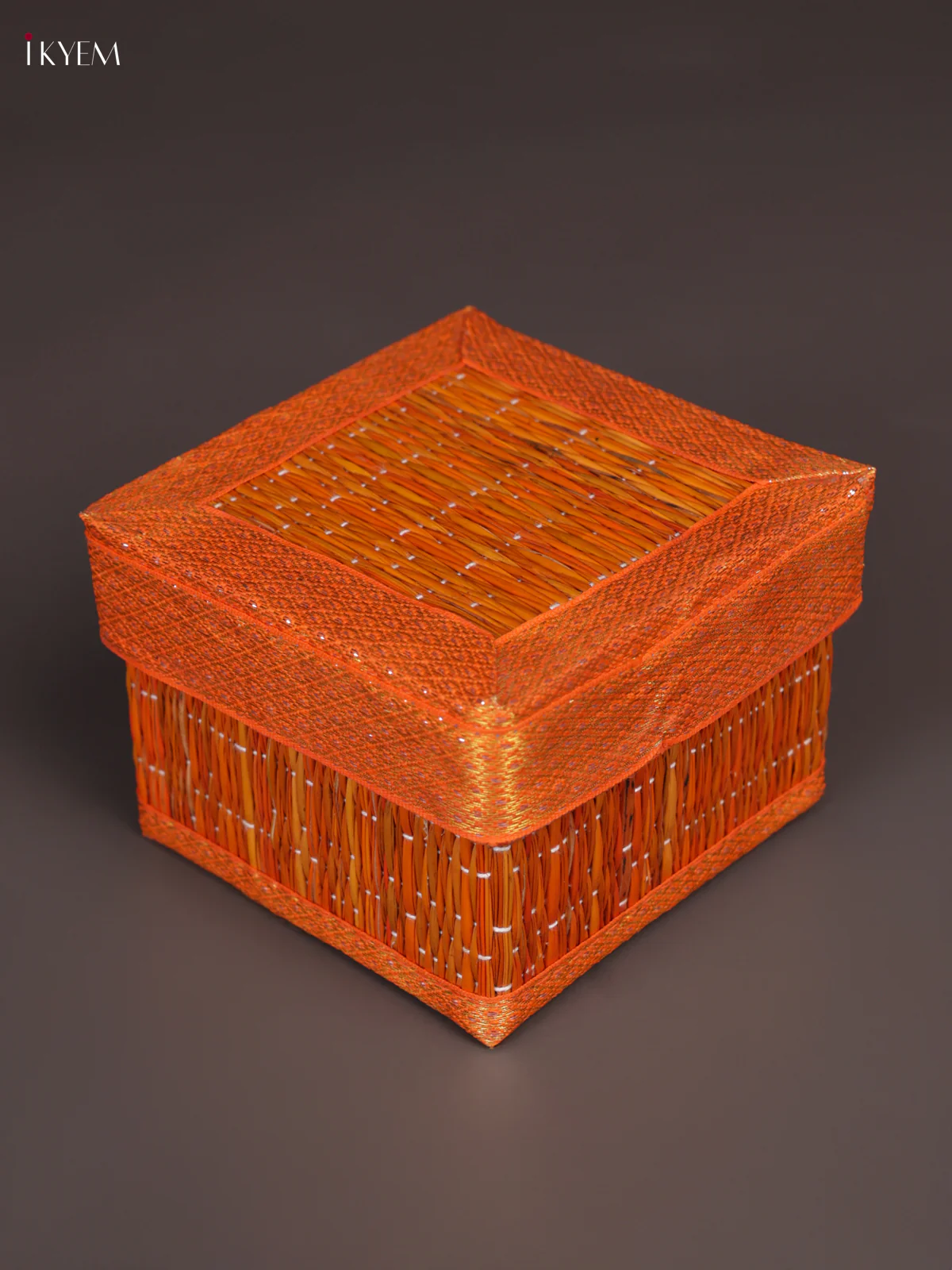 Square Korai Box With Zari Borders - Orange - (4×4) - KEA2816