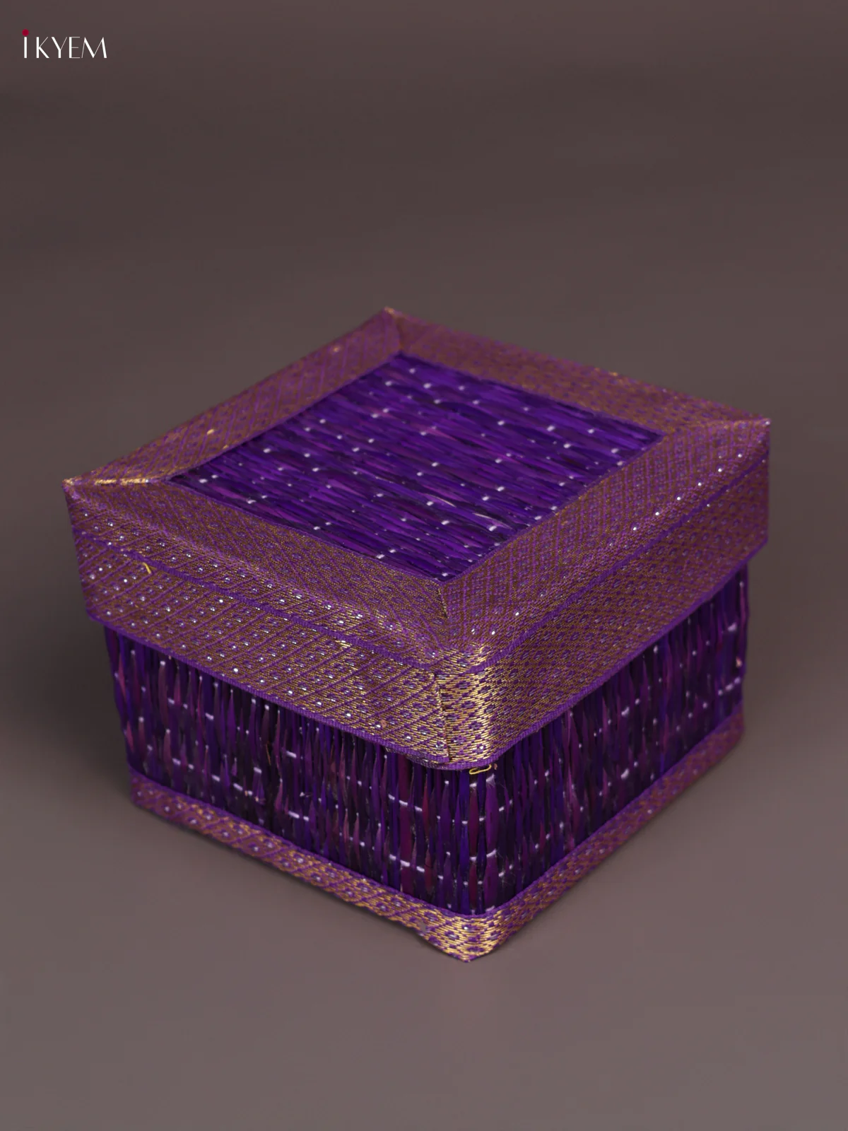 Square Korai Box With Zari Borders - Purple - (4×4) - KEA2820