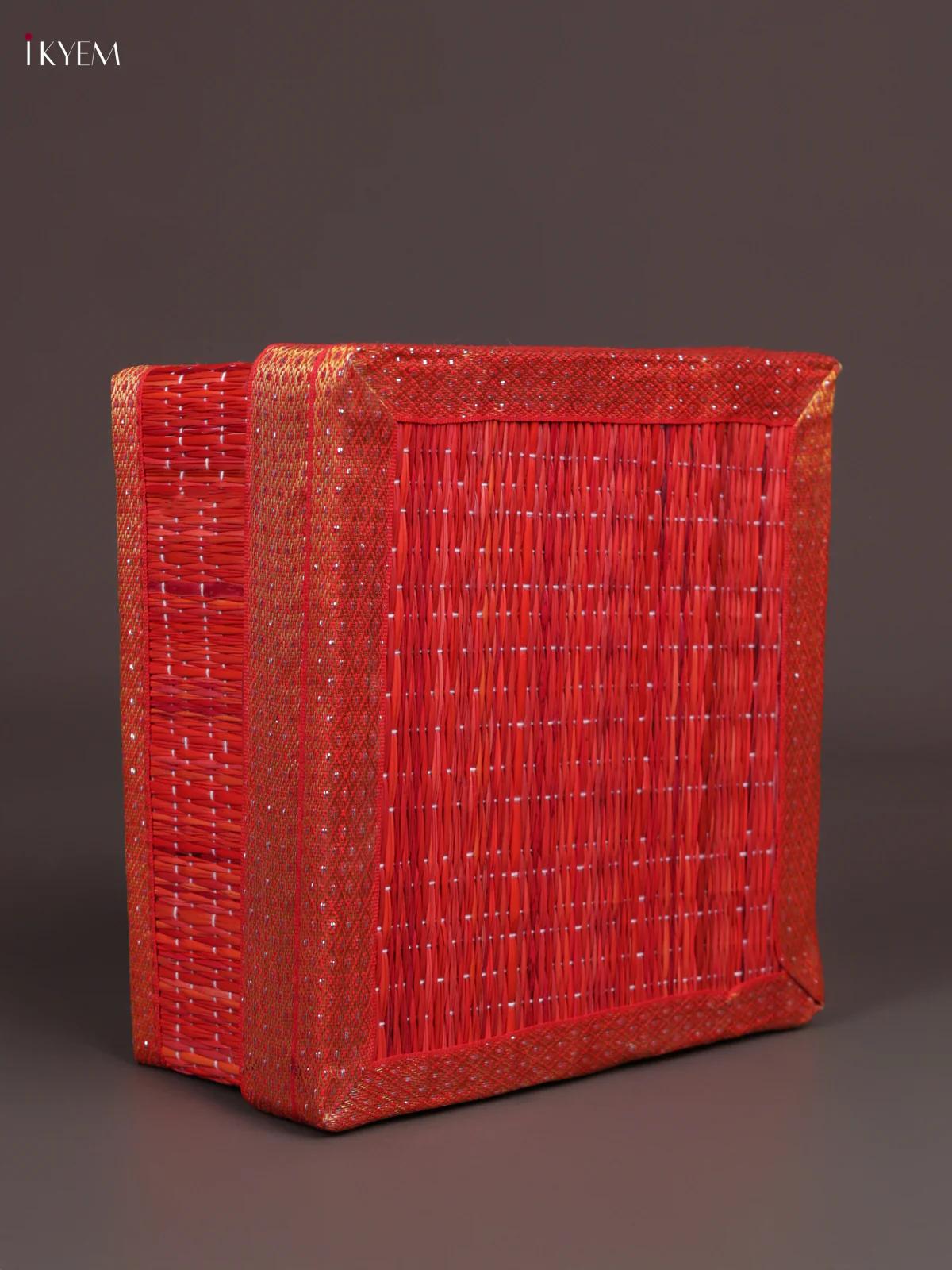 Square Korai Box With Zari Borders - Red - KEA2828 - Image 3