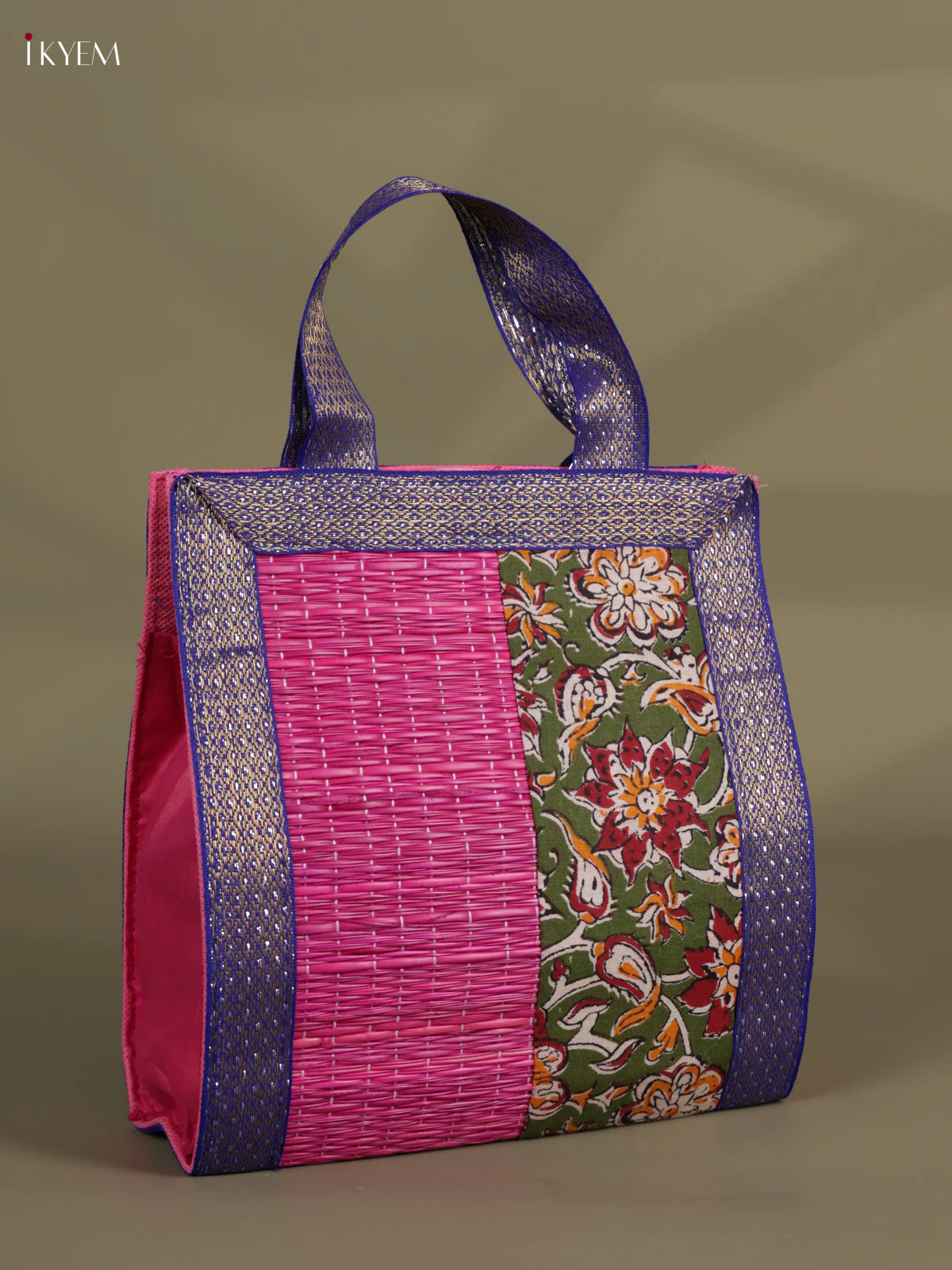 Flower Design Korai Bag With Zari Border - Pink - 8 Inch - Image 2