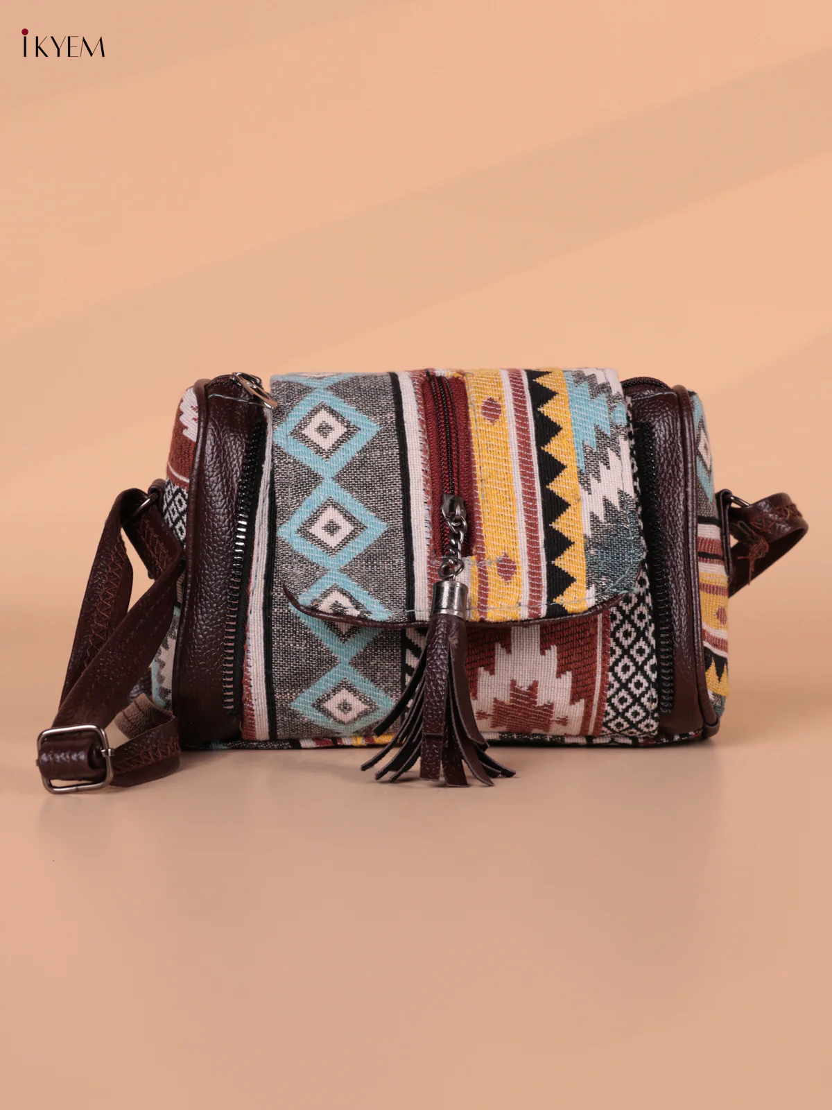 Printed Sling Bag - White&yellow