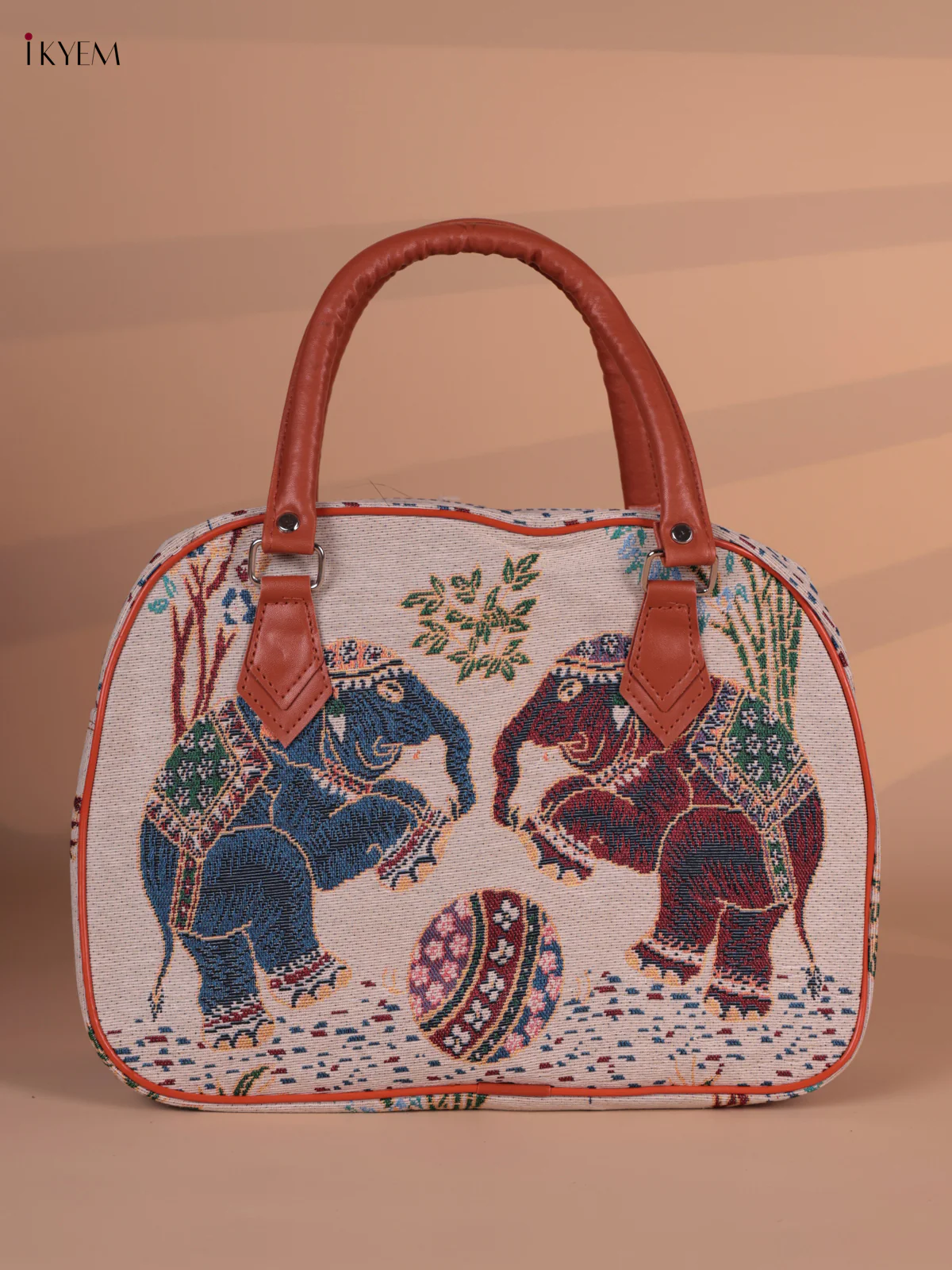 Twin Elephant Printed Hand Bag - Cream