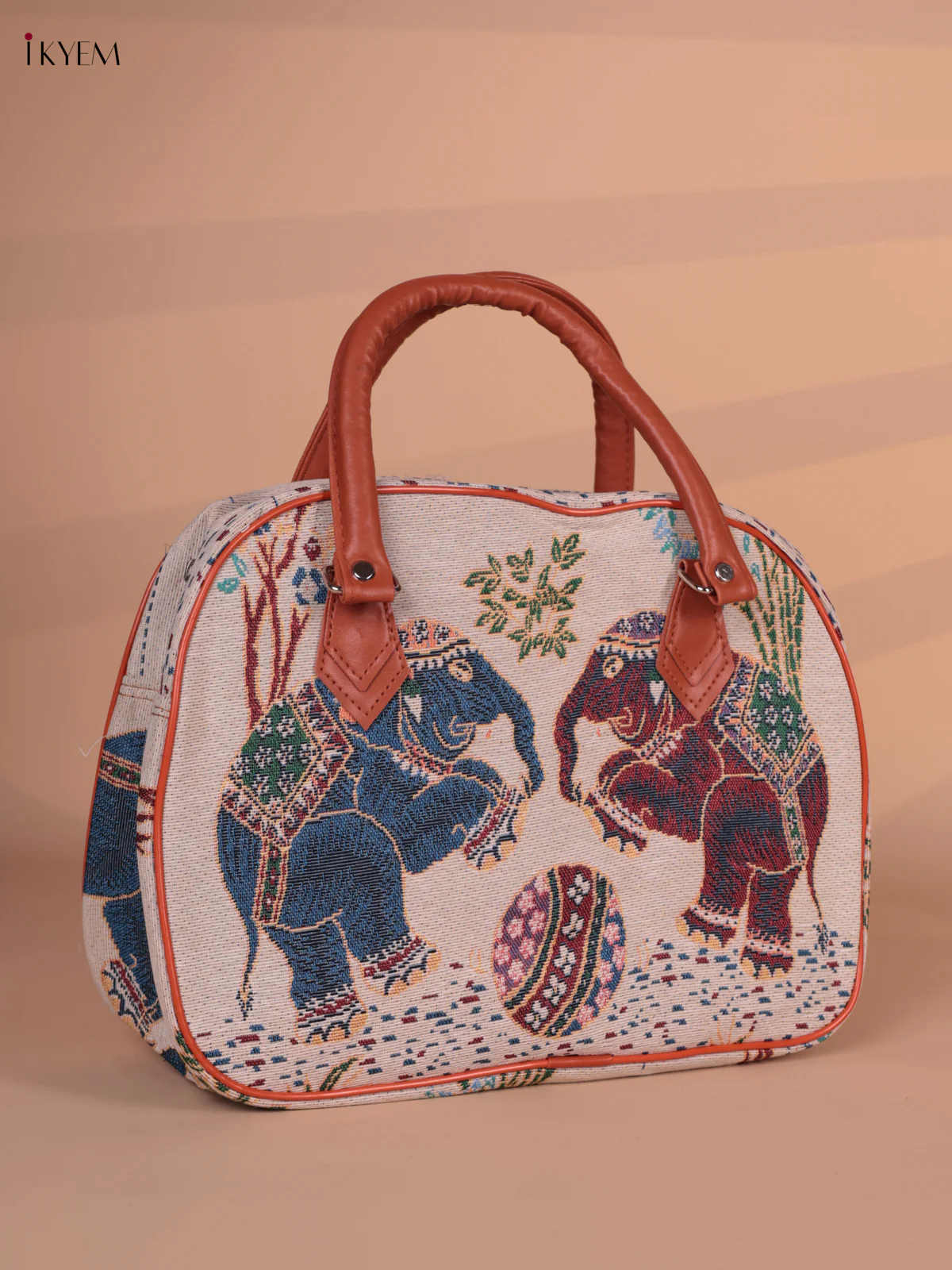 Twin Elephant Printed Hand Bag - Cream - Image 2