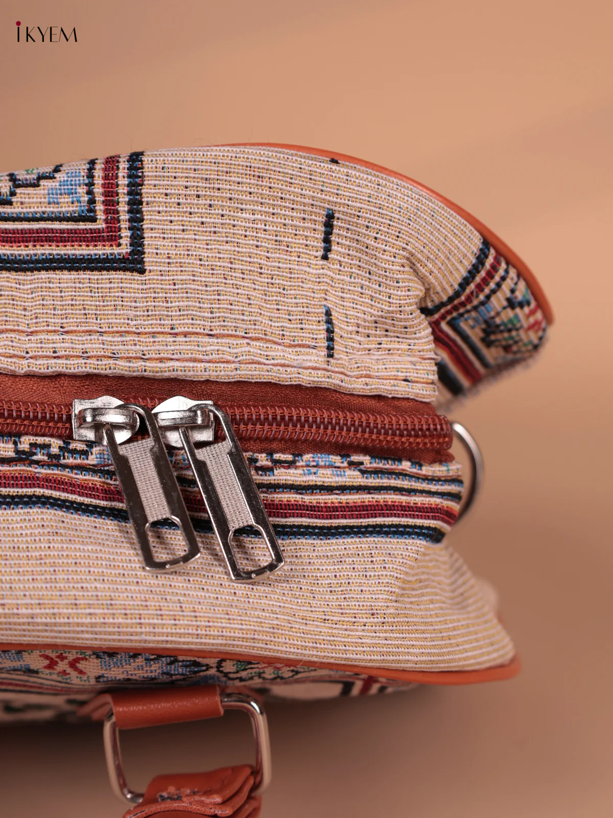 Elephant Printed Hand Bag - Red/Cream - Image 3