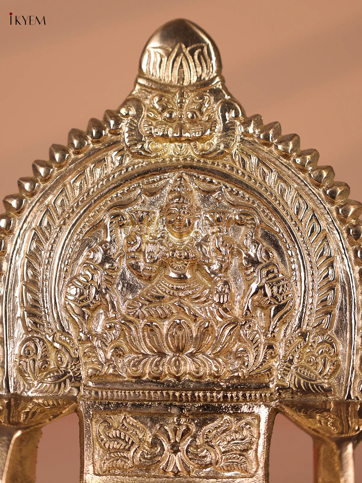 Brass Kamatchi Amman Vilaku - Image 3