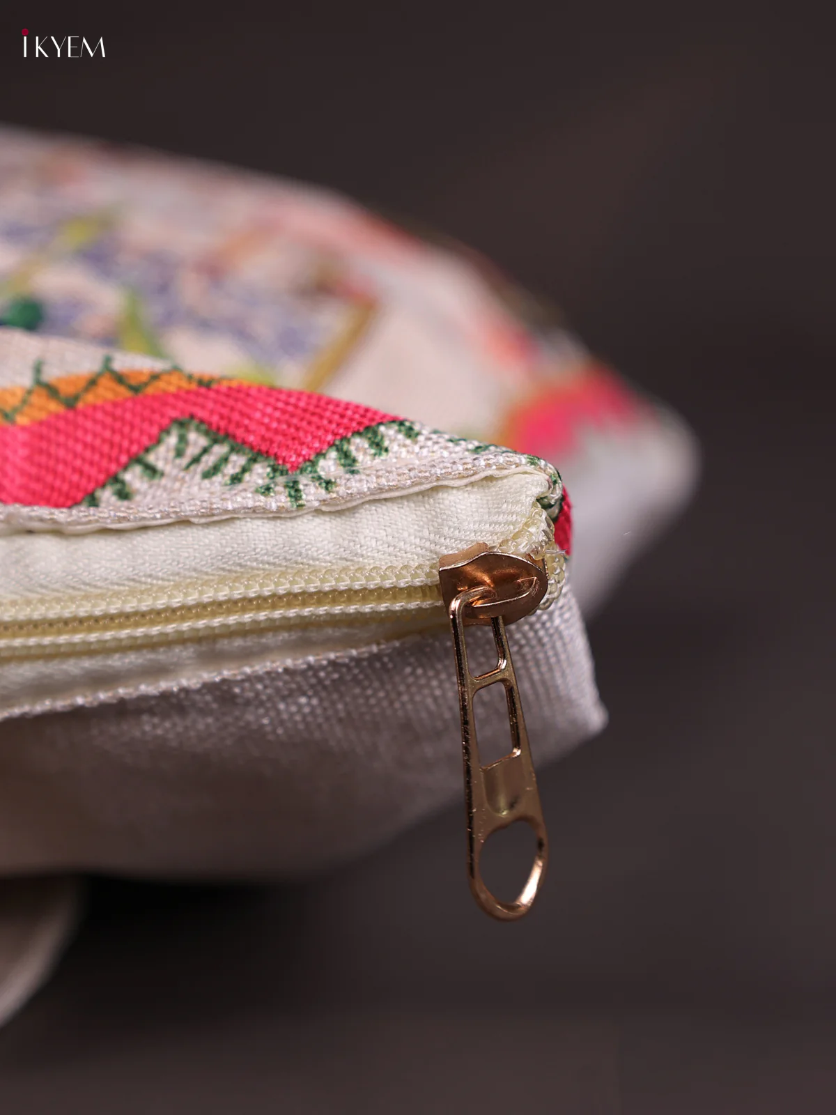 Krishna Vruksha Printed Jute Handbag - Pink - Image 3