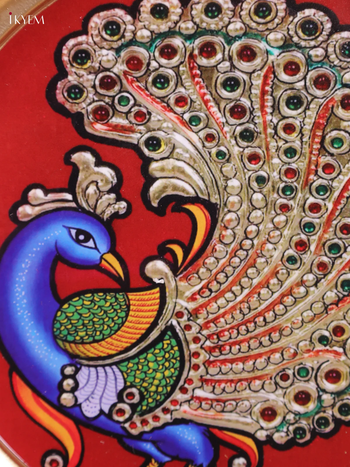 Peacock - Printed Brass Coated Plate With Hook Red - 8 inch - Image 2