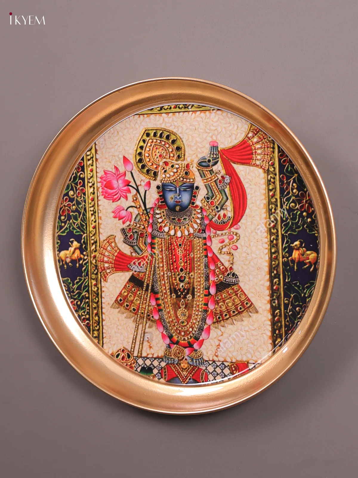 Srinath- Ji - Printed Brass Coated Plate With Hook Cream - 8 inch - Image 3
