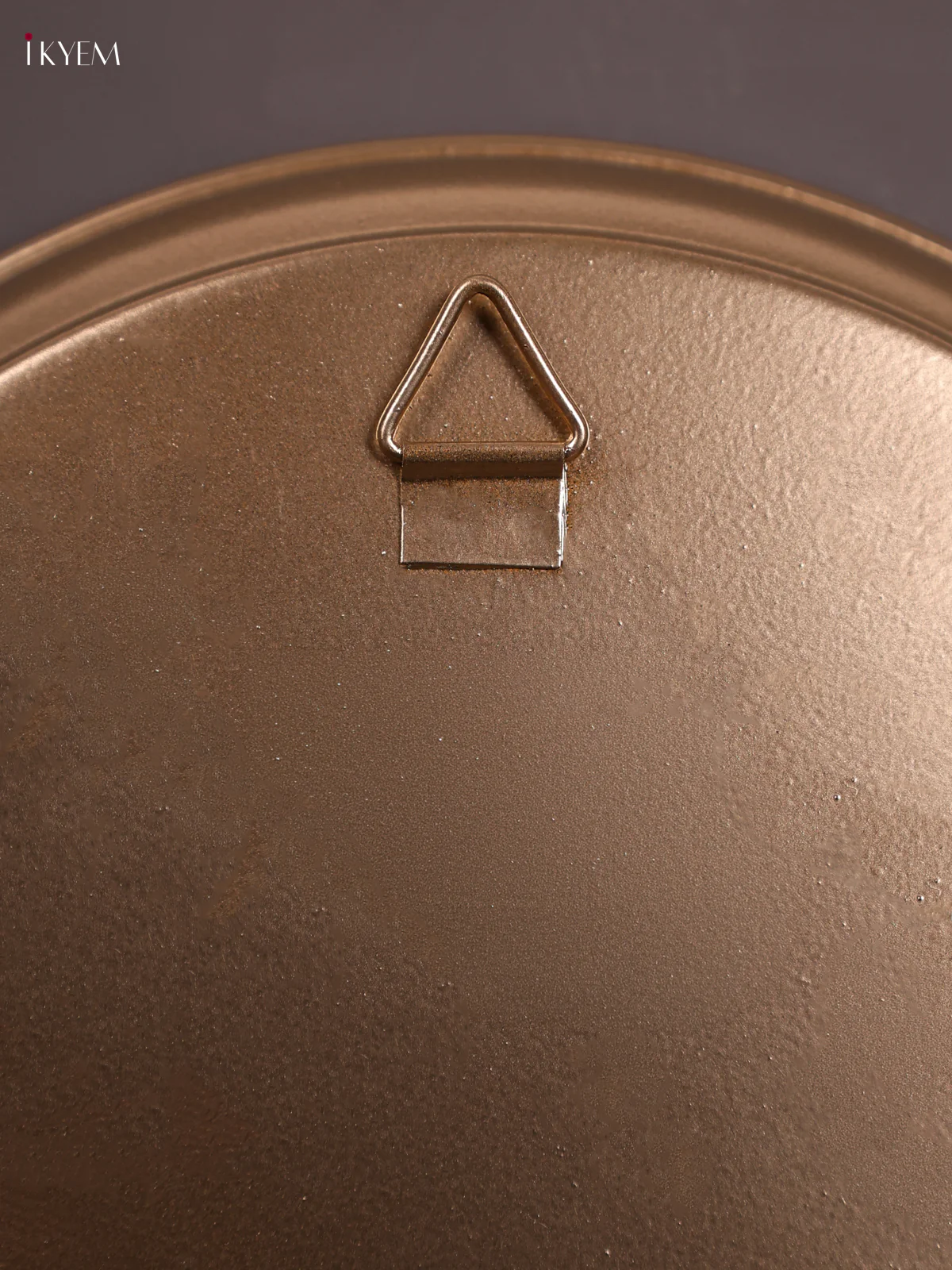 Kamatchi - Printed Brass Coated Plate With Hook Black - 8 inch - Image 4