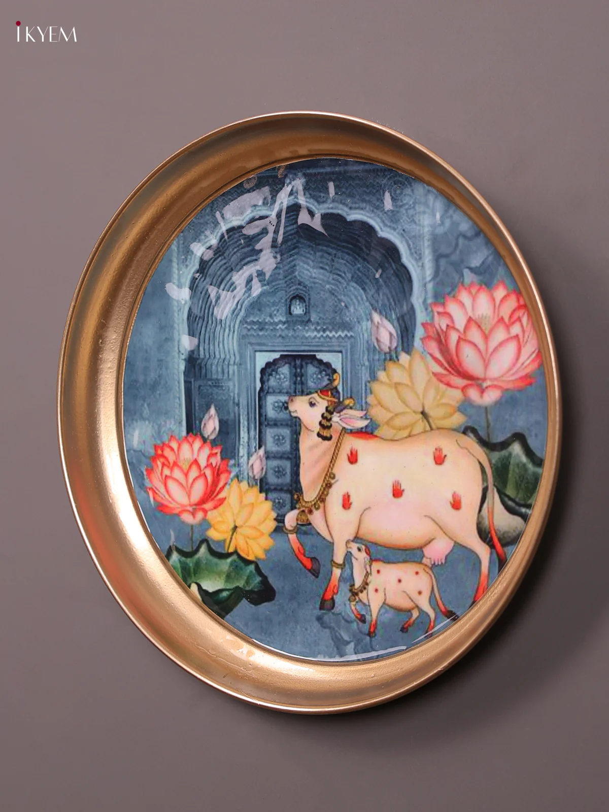 Cow & Claf - Printed Brass Coated Plate With Hook Teal - 8 inch - Image 3