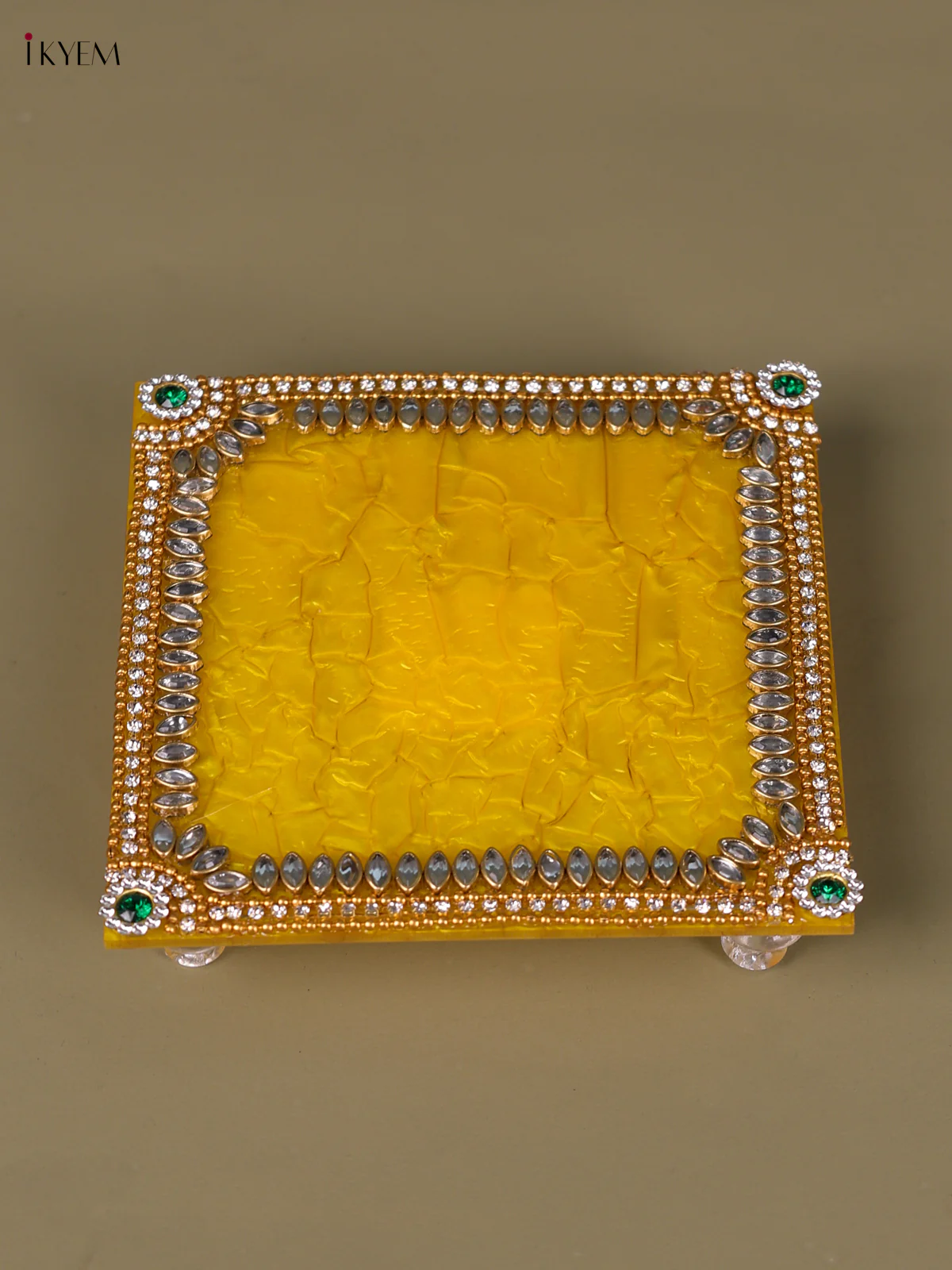 Stone work fiber glass manai (4x4) - Yellow-KED09003