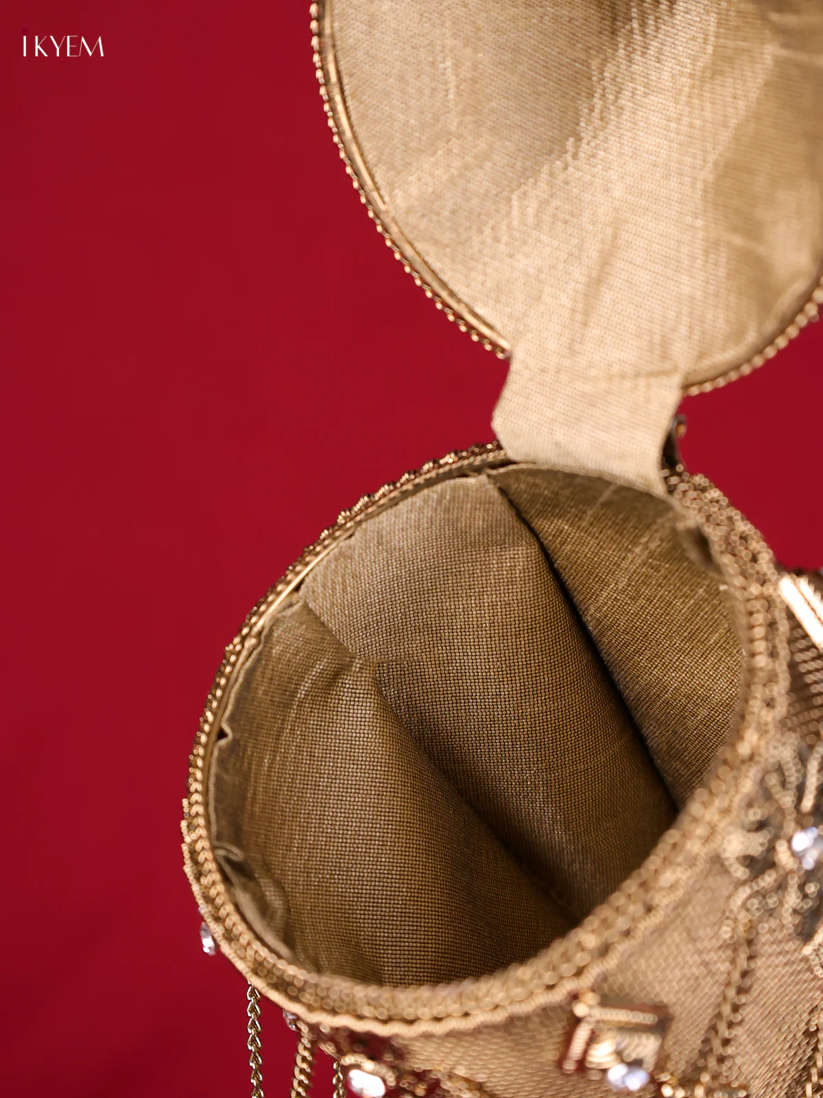 Metal Gold plated Potli HandBag-KED09025 - Image 3