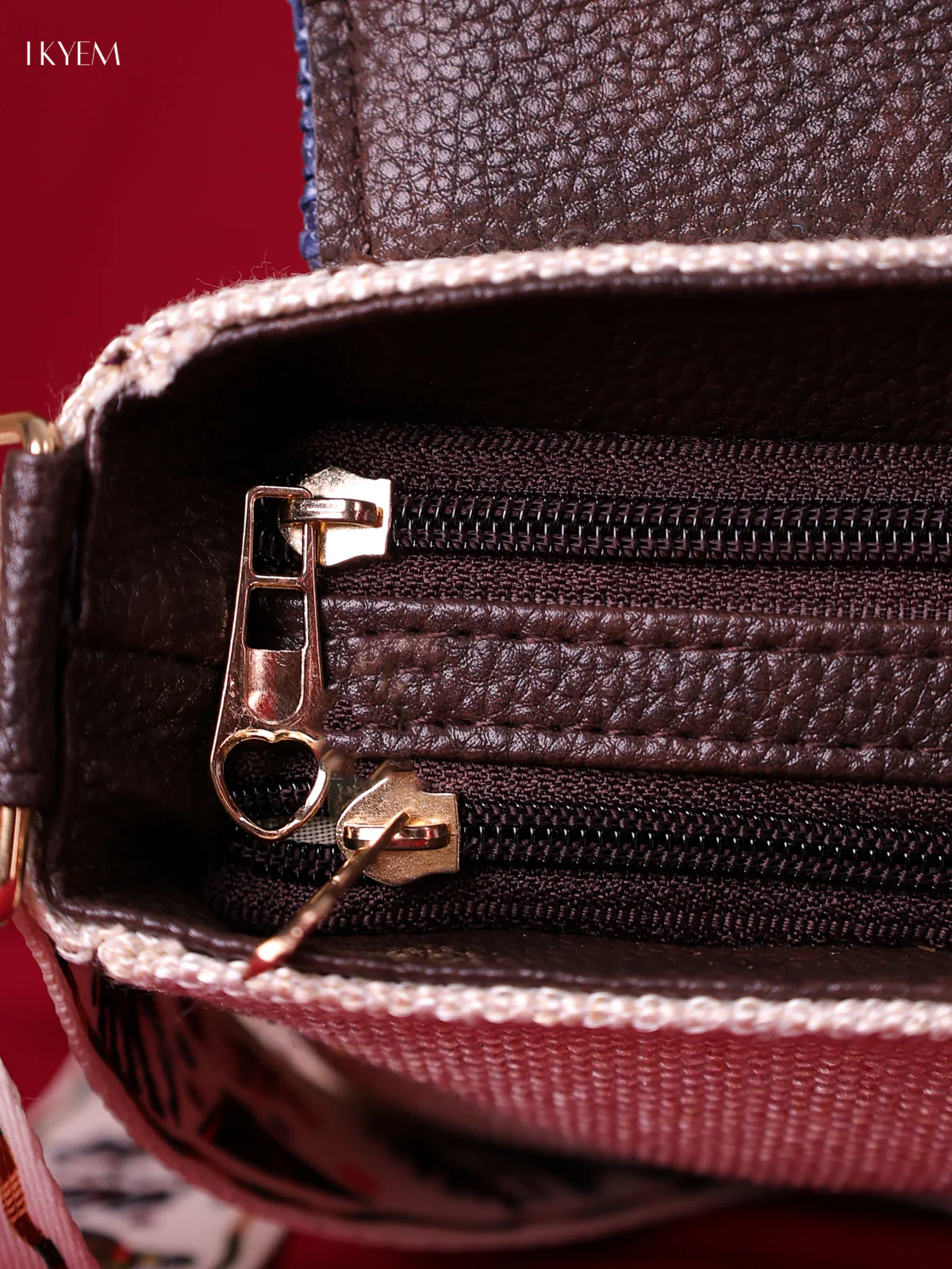Printed Sling Bag -Cream - Image 3