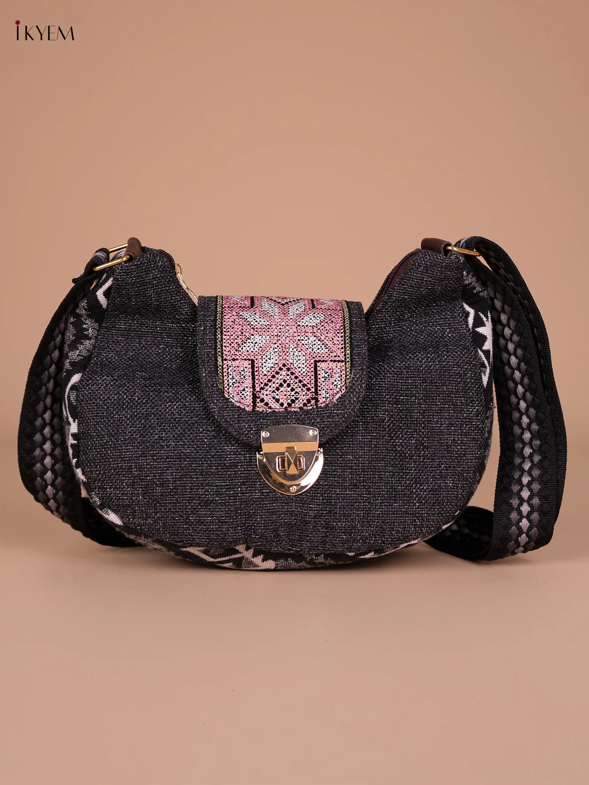 Printed Sling Bag - Black