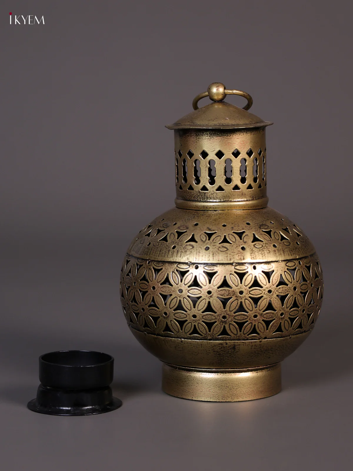 Metal Hanging T-light in Jhaali Pattern - Round-KEE02002 - Image 2