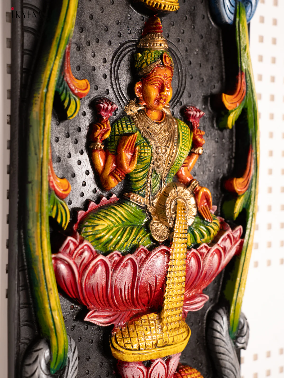 Wooden Hand Painted Dhanalakshmi with Elephant - Panel - Green - KF03151 - Image 4