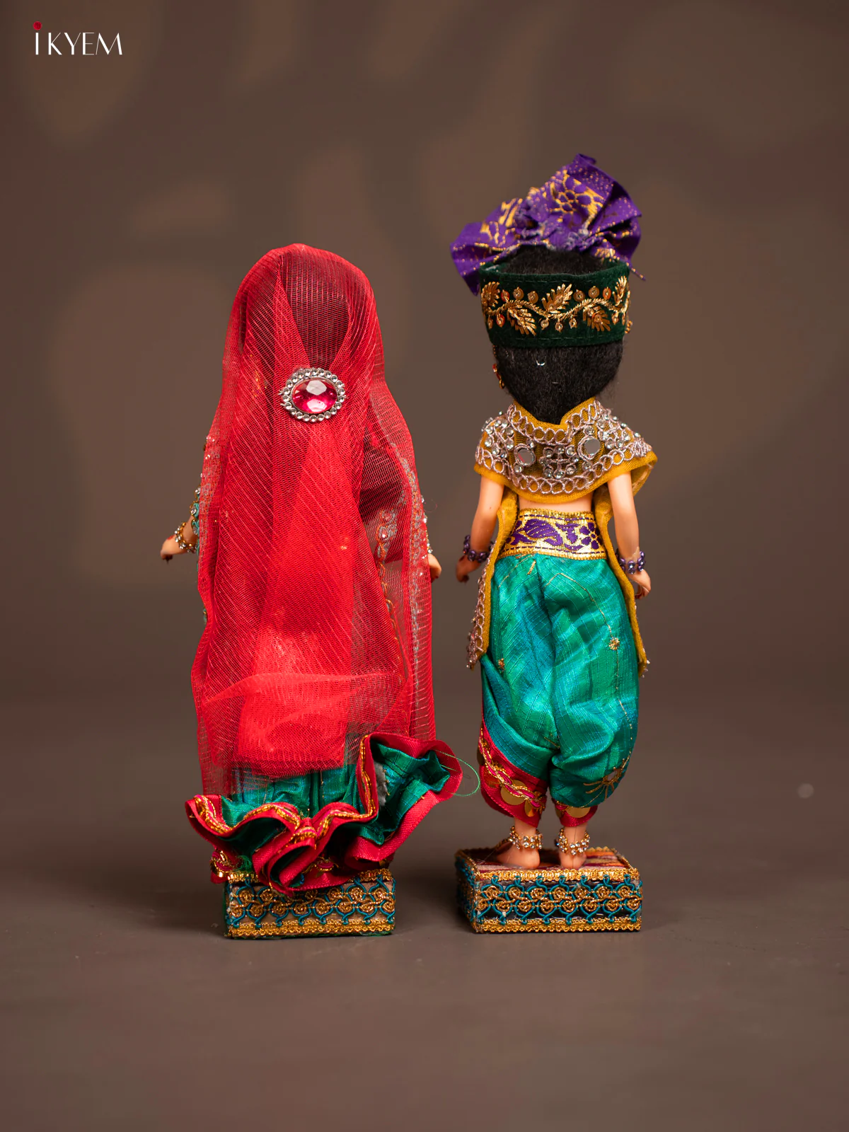Radhe Krishna Couple - Golu Display Doll - Green & Pink - KF04130 - Image 3