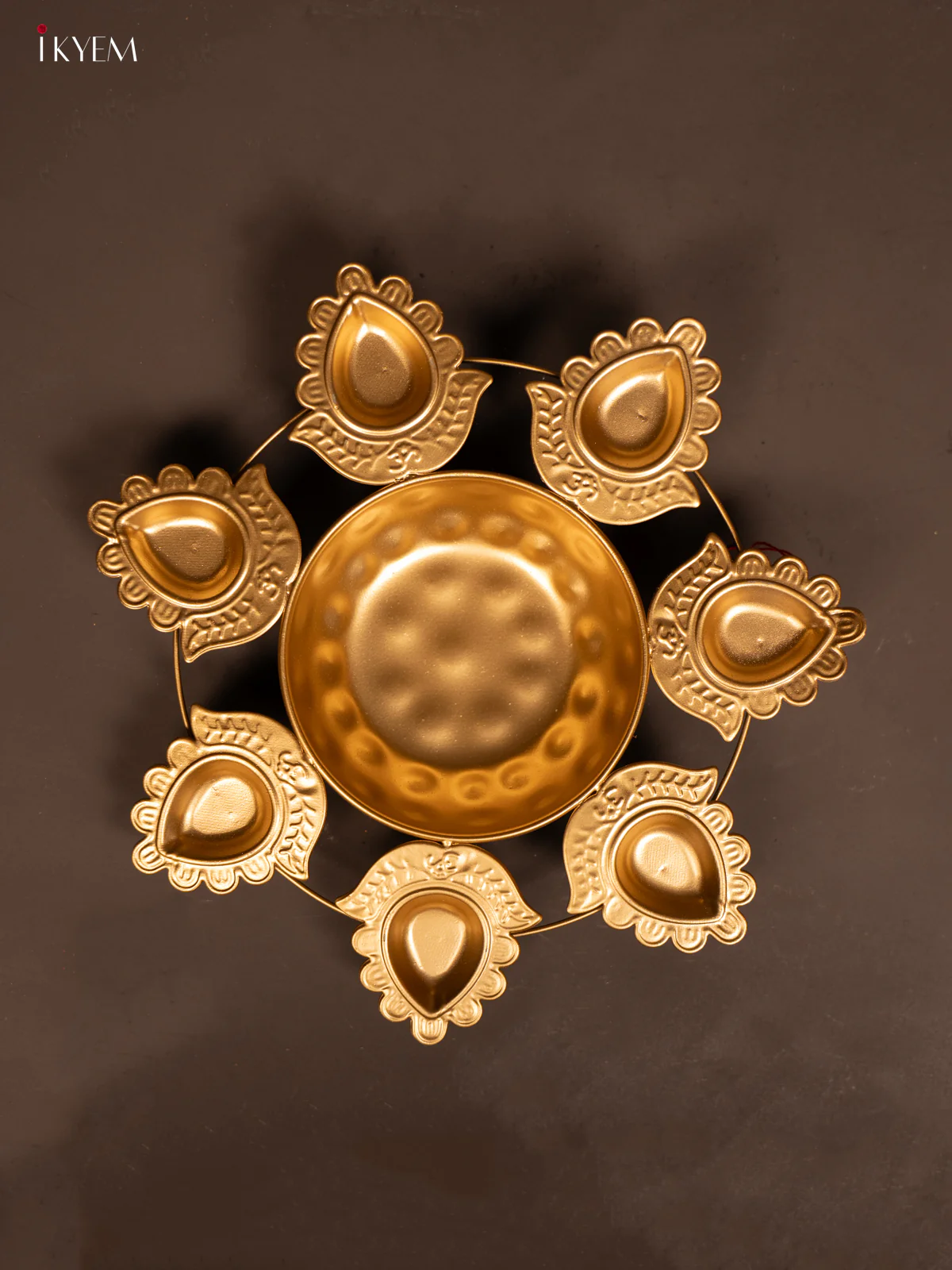 Metal Diya urli - KF06125