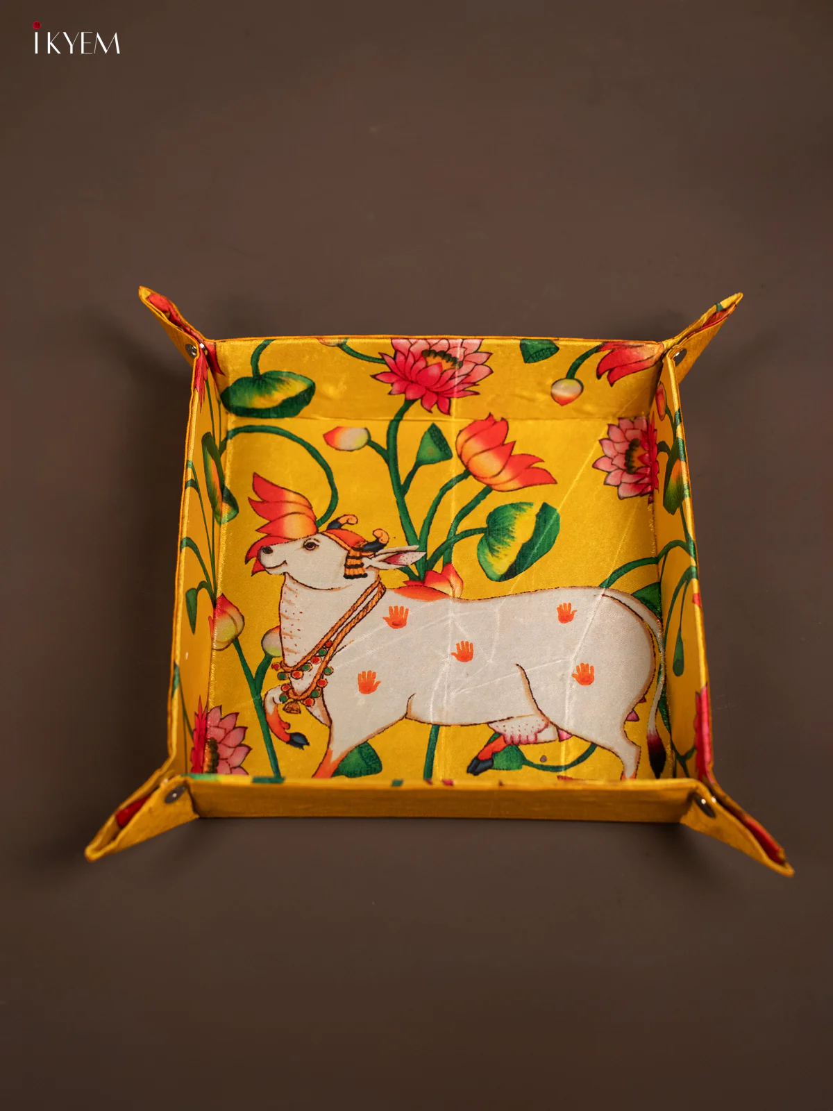 Pichwai Cow Foldable Tray - Yellow - KF09124