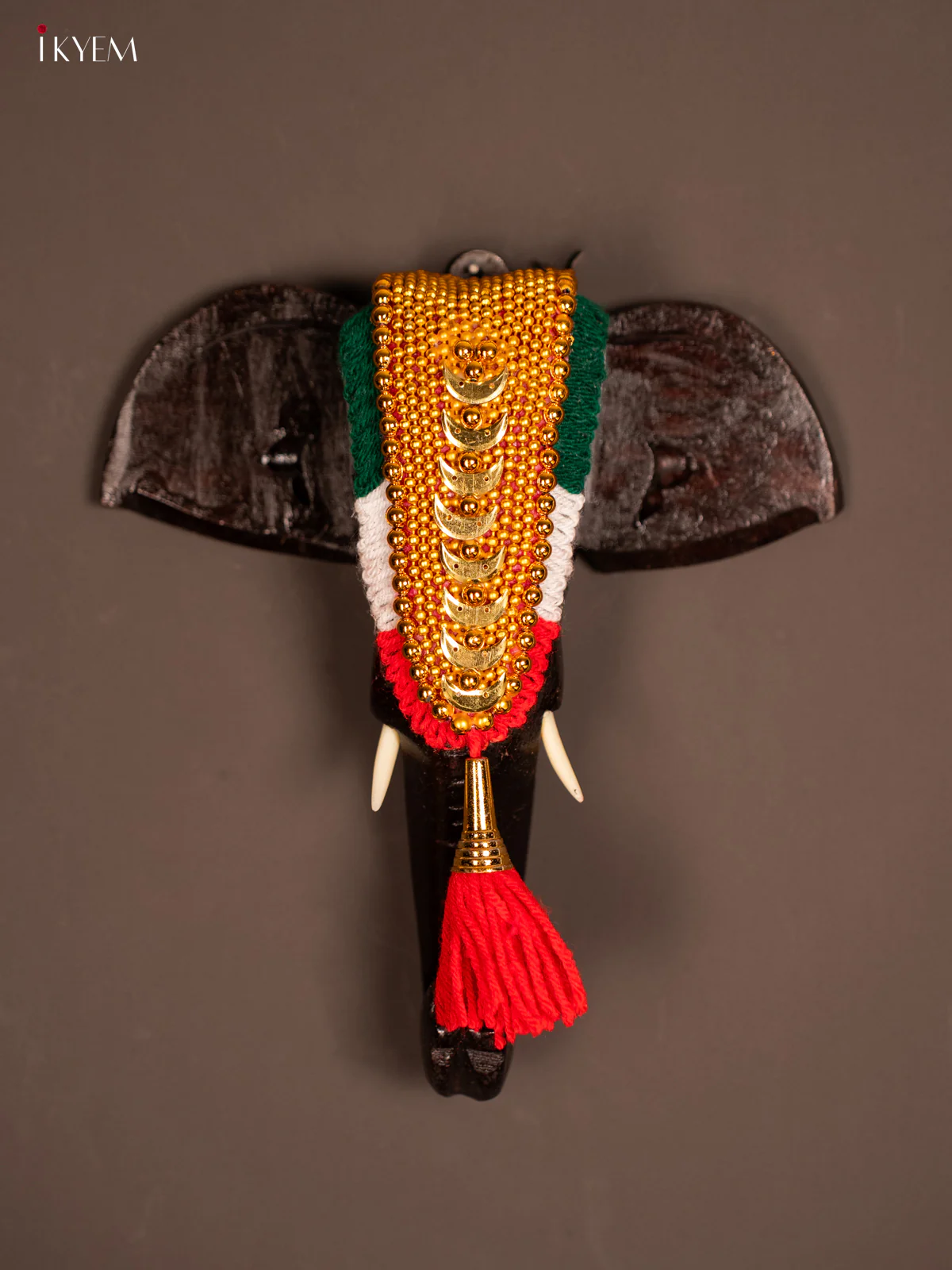 Rosewood elephant head - 8 Inch