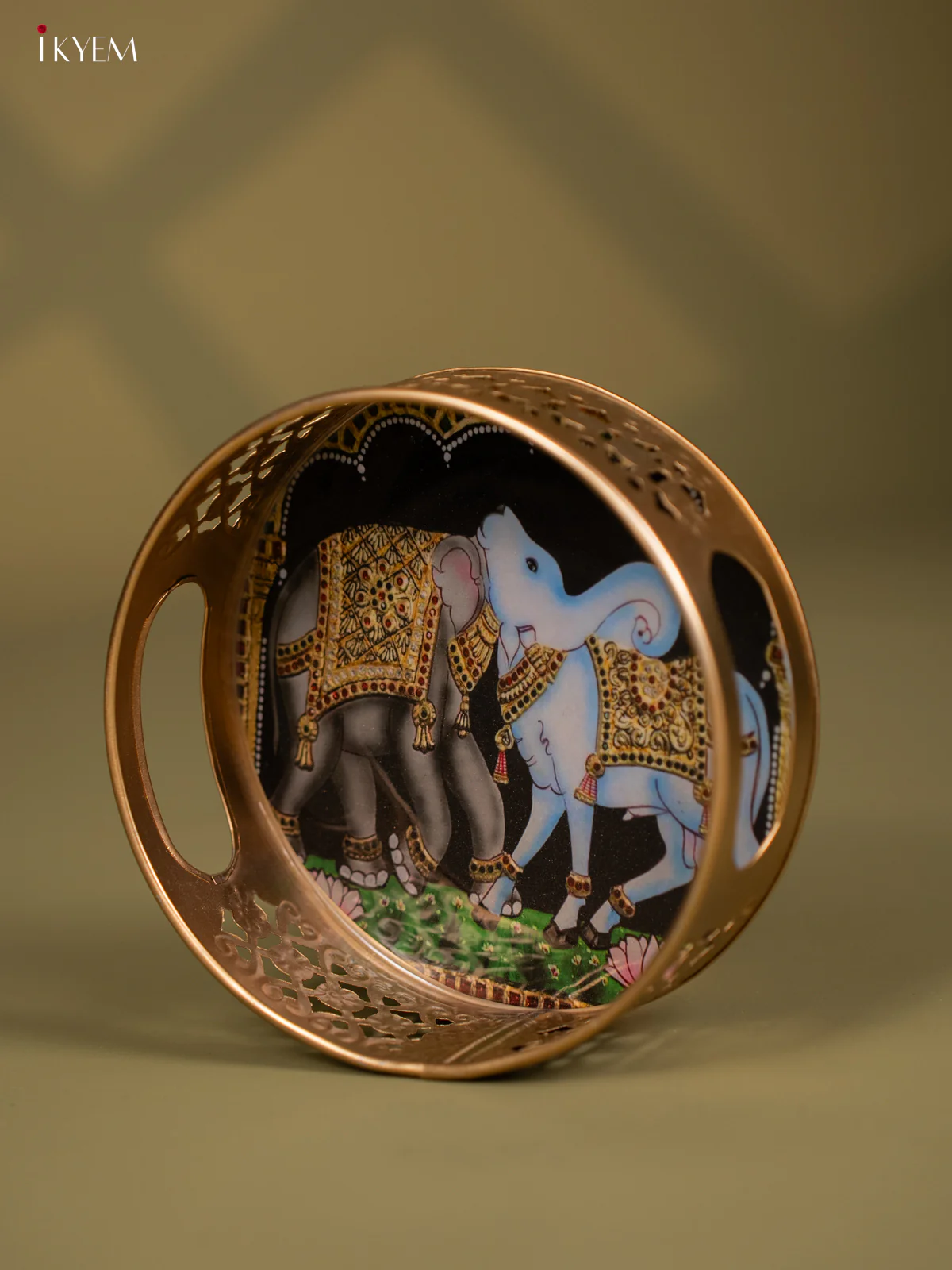Cow & Elephant Printed Round Metal tray - KF24138 - Image 3