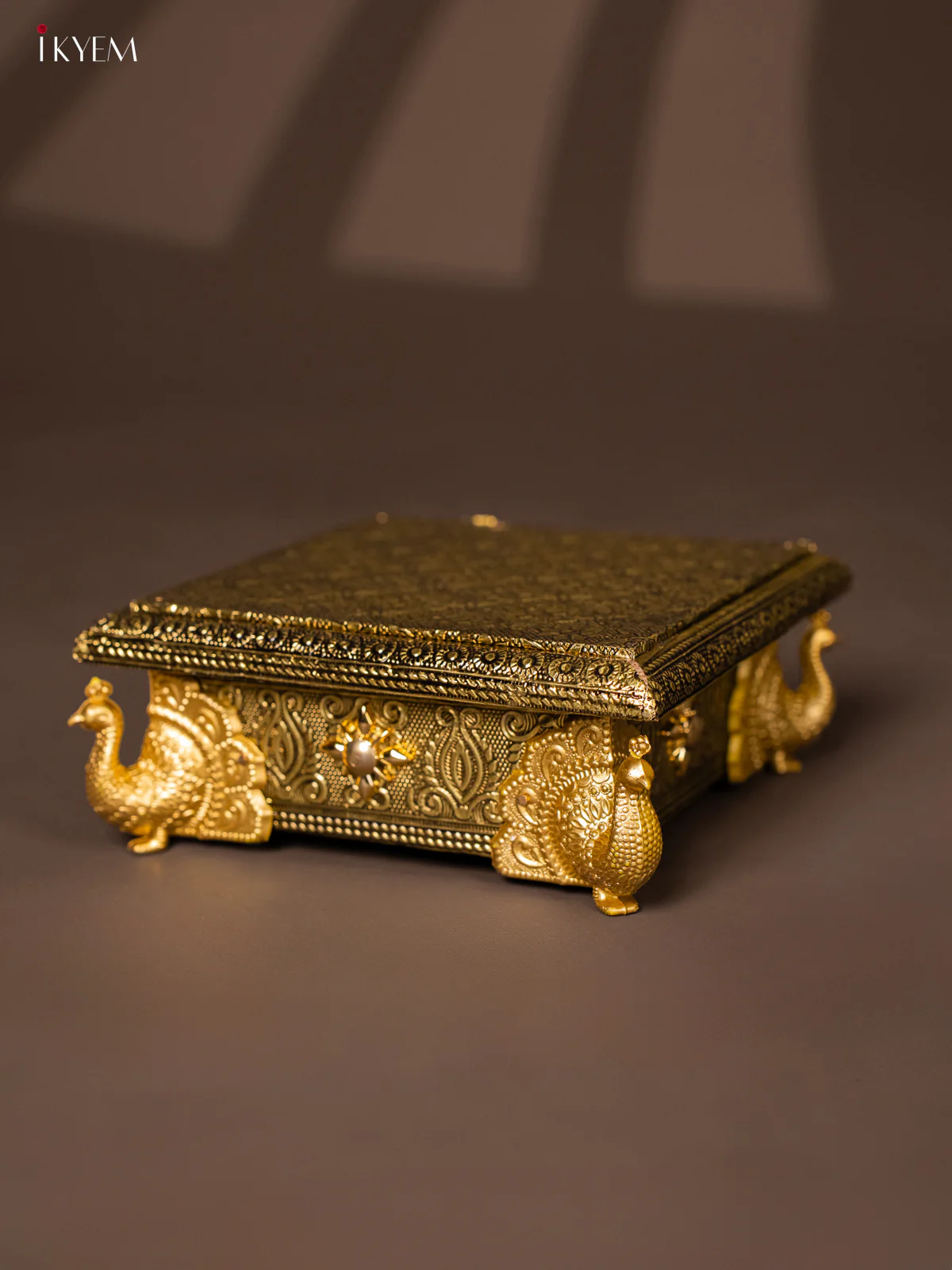 Gold Oxidized Bajot with Peacock Embossed Legs - 6x6 - KG01160
