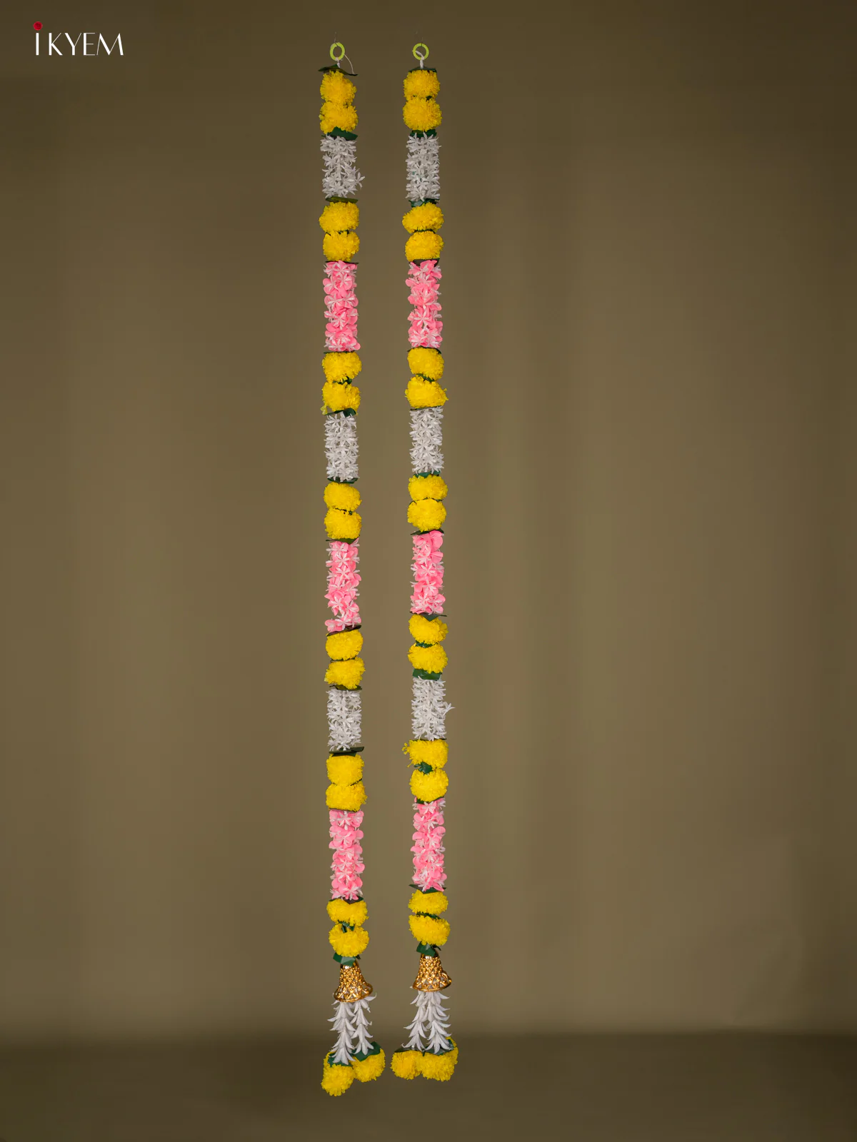Artificial flowers Toran - light pink with yellow - 60 Inch - KG04111