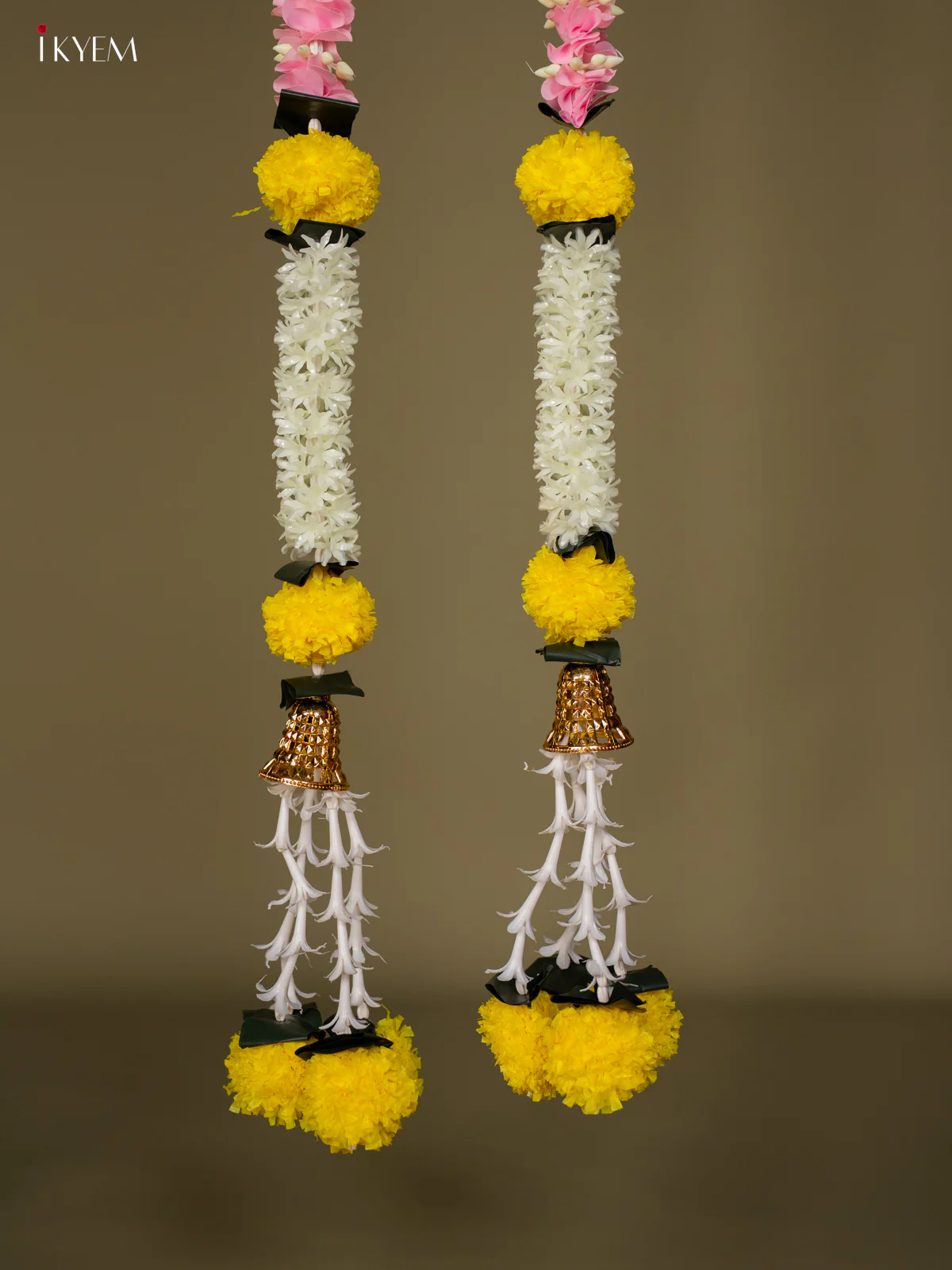 Artificial flowers Toran - Light pink with yellow - 61 Inch - KG04117 - Image 3