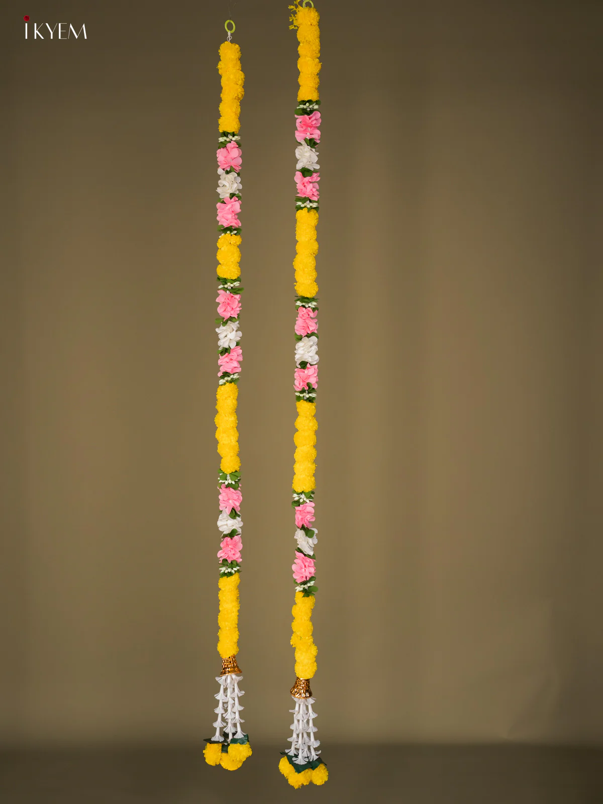 Artificial flowers Toran - Light pink with yellow - 62 Inch - KG04120