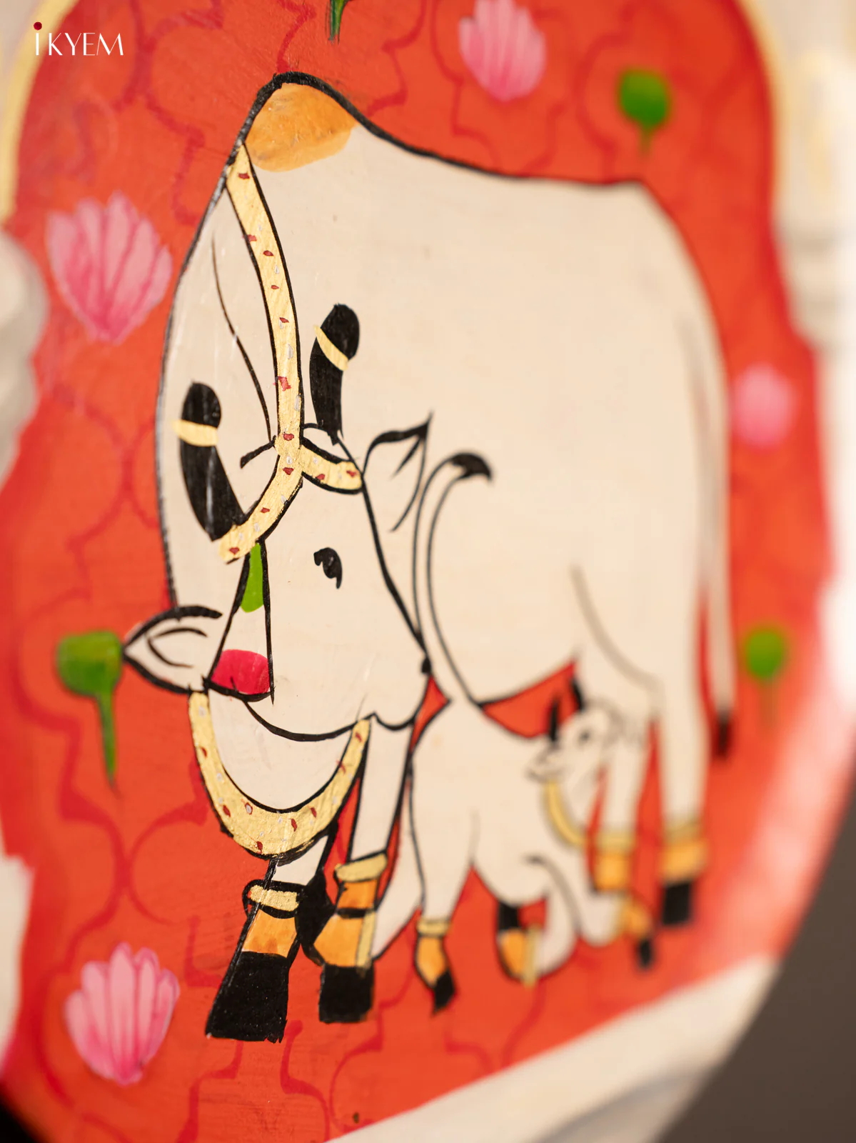 Wooden Hand painted Wall hanging plate - Cow and calf - orange - KG04171 - Image 3