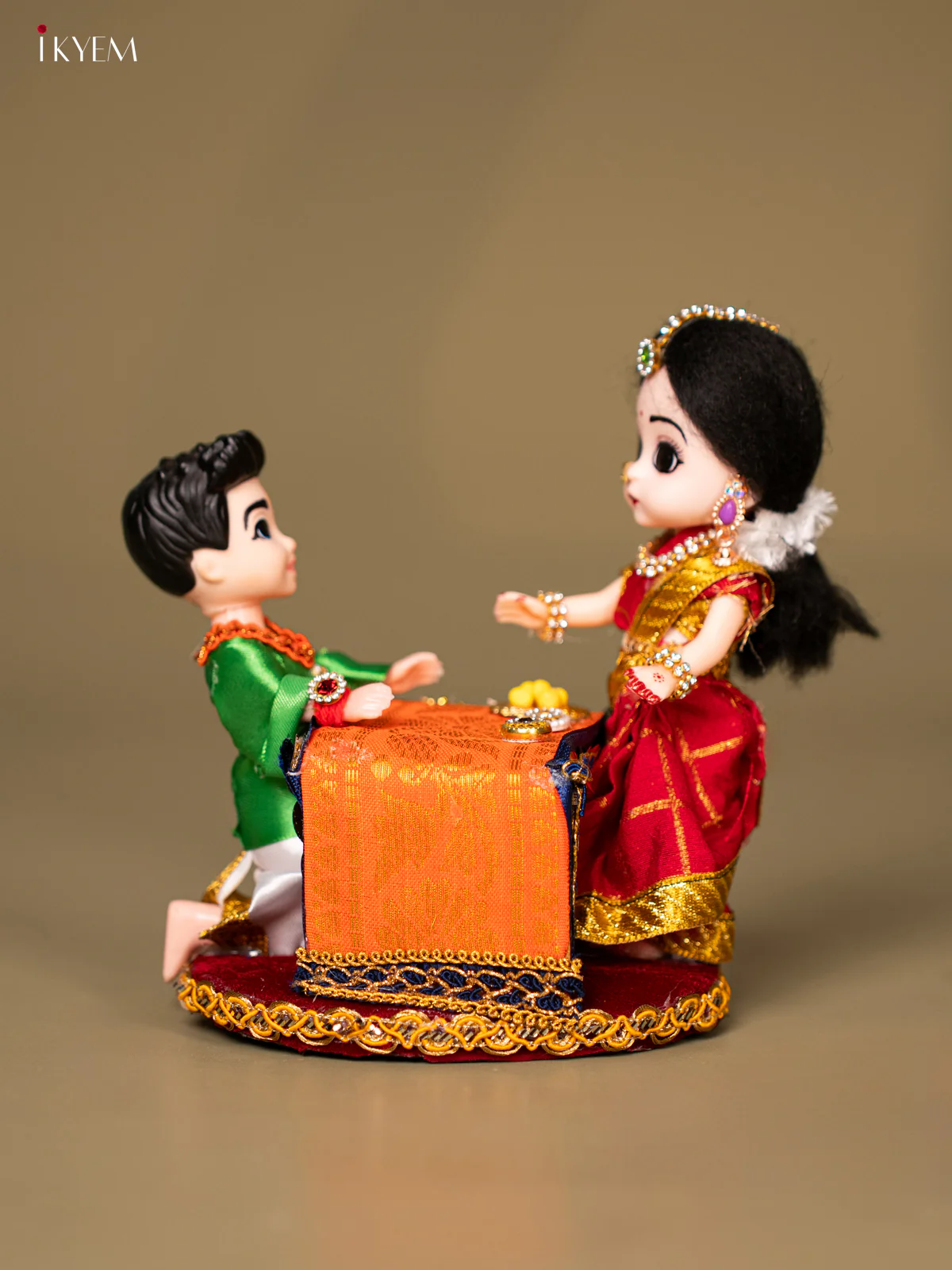 Raksha Bandhan Brother & Sister - Green with Maroon - KG18121