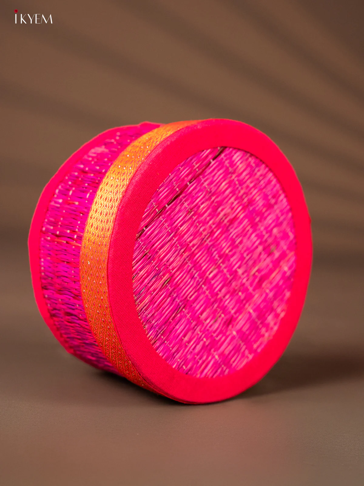 Round Korai Box with Zari borders - Pink - KH01120 - Image 3