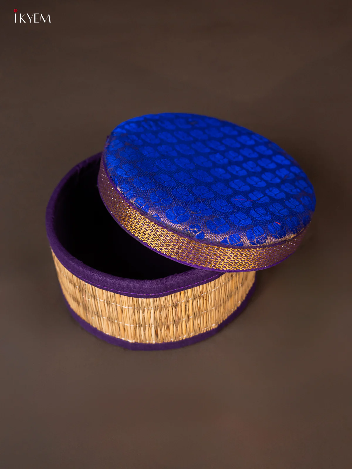 Round Korai Box with Banarasi Fabric Top - Purple - KH01135 - Image 5