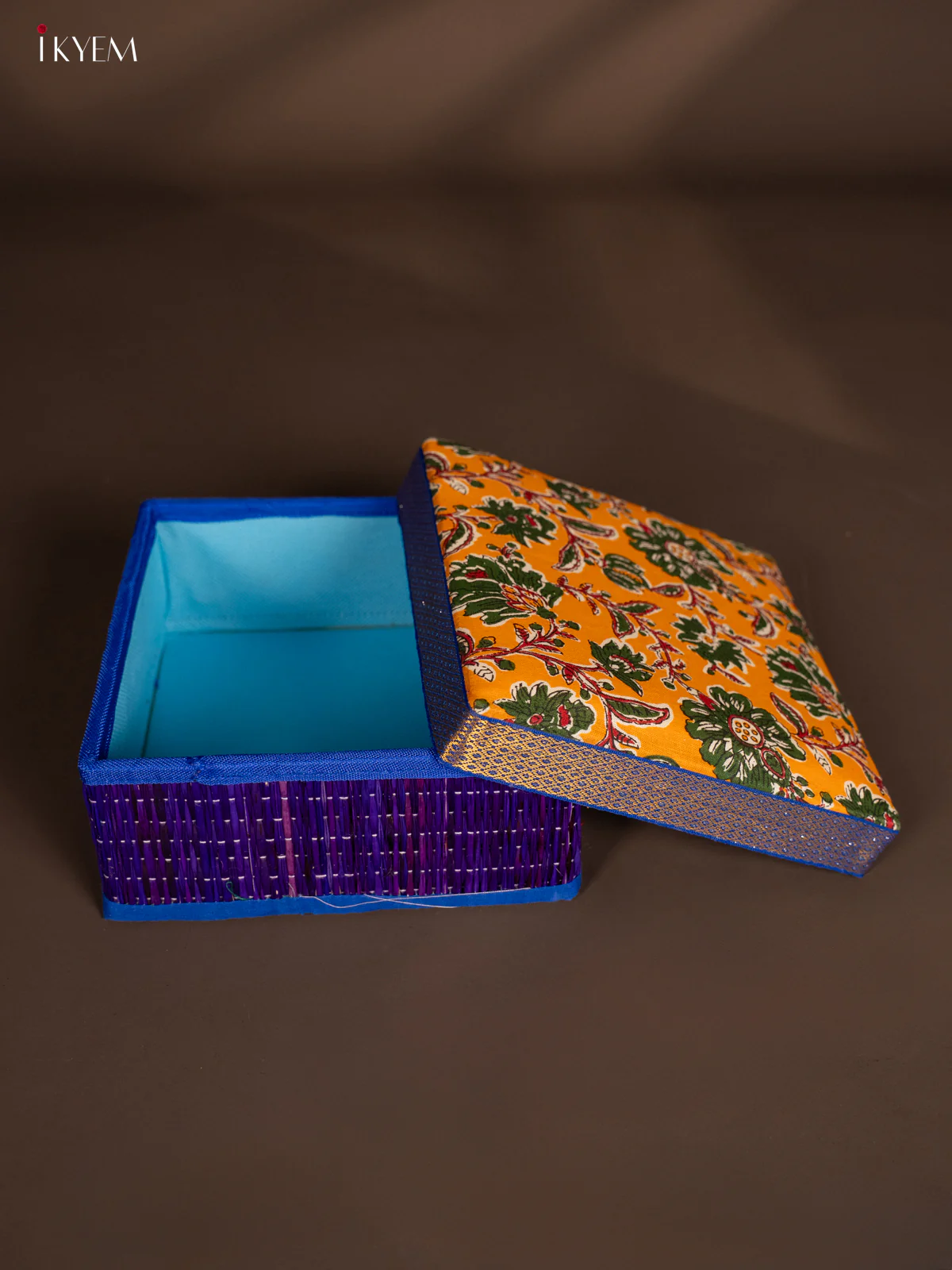 Korai Kalamkari square box - Blue - (7.5 x 7.5) Inches - KH14154