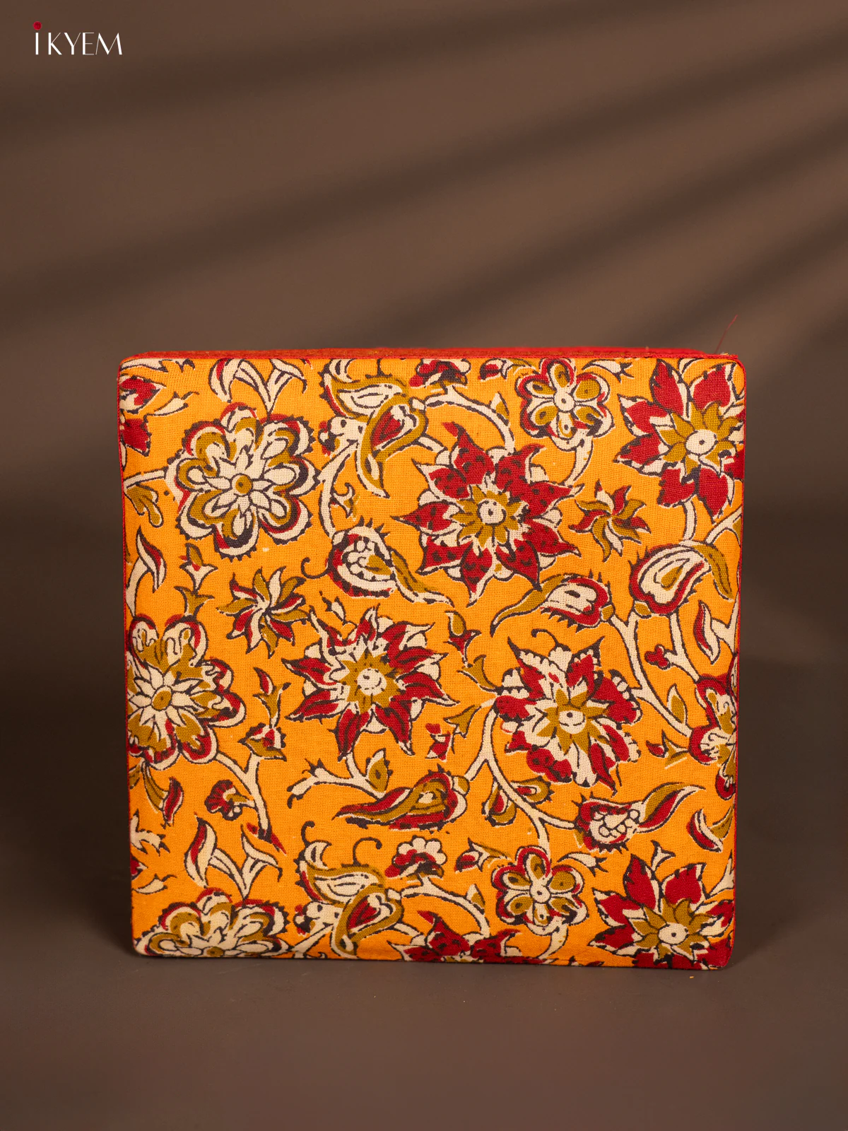 Korai Kalamkari square box - Red - 8*8 Inches - KH14162 - Image 2