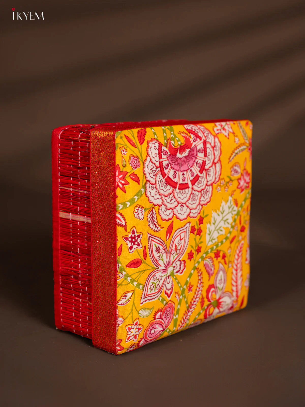 Korai Kalamkari square box - Red - 8*8 Inches - KH14163 - Image 3