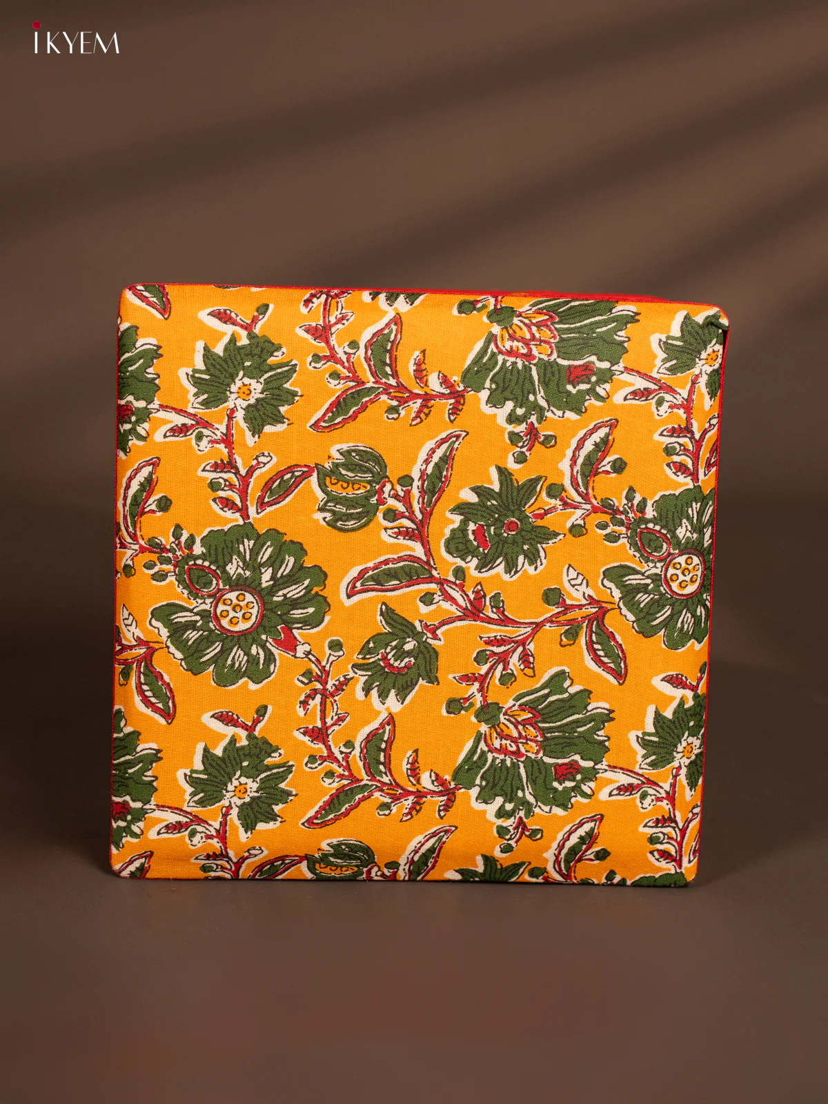 Korai Kalamkari square box - Red - 8*8 Inches - KH14164 - Image 3