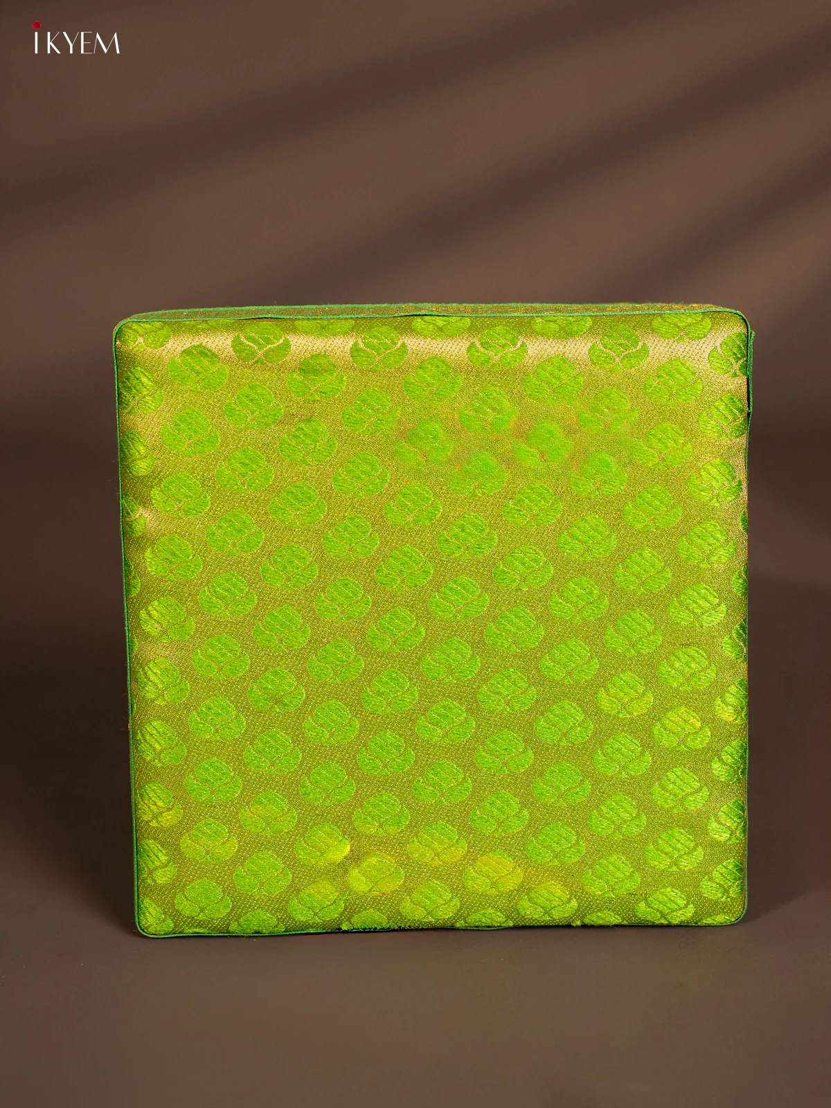 Square Korai Box with Banarasi Fabric Top - Green - KH14186 - Image 2