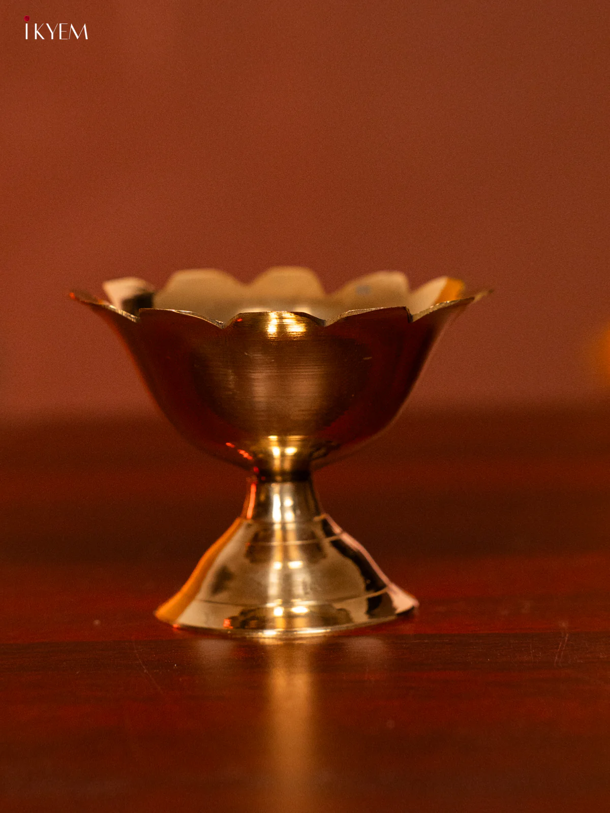 Brass Akhand Diya - 2.2 Inch - KH18199 - Image 2