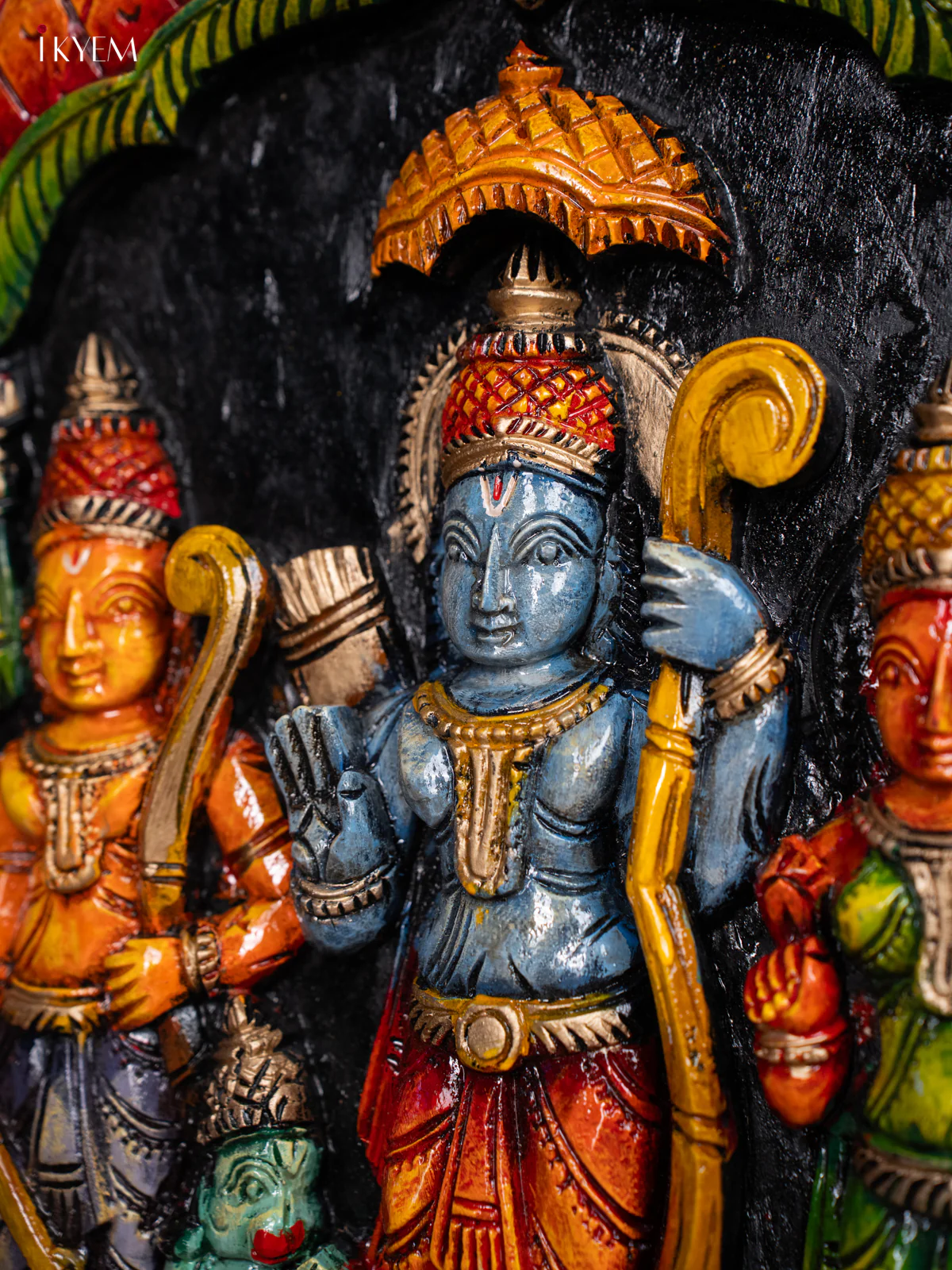 Wooden Hand Carved Painted Ramar Dharbar with Gopuram - KH30114 - Image 6