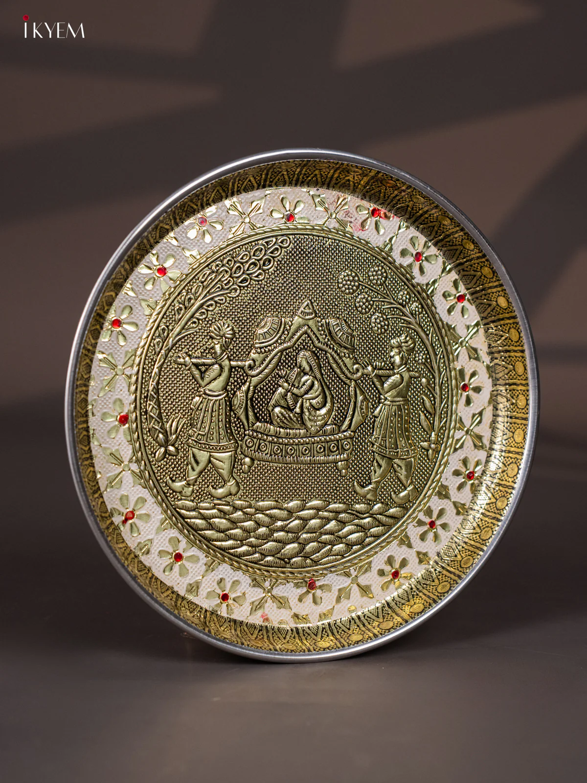 White Meenakari Plate with Oxidized Pallakku Design - 8 Inches - KI02128 - Image 2