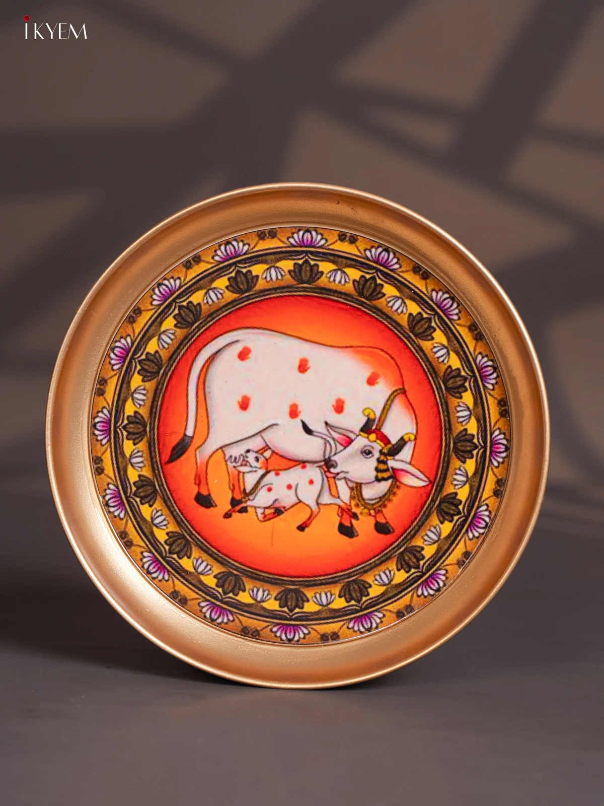 Brass Coated Plate Cow & calf - Orange with Black - 8 Inches - KI06125