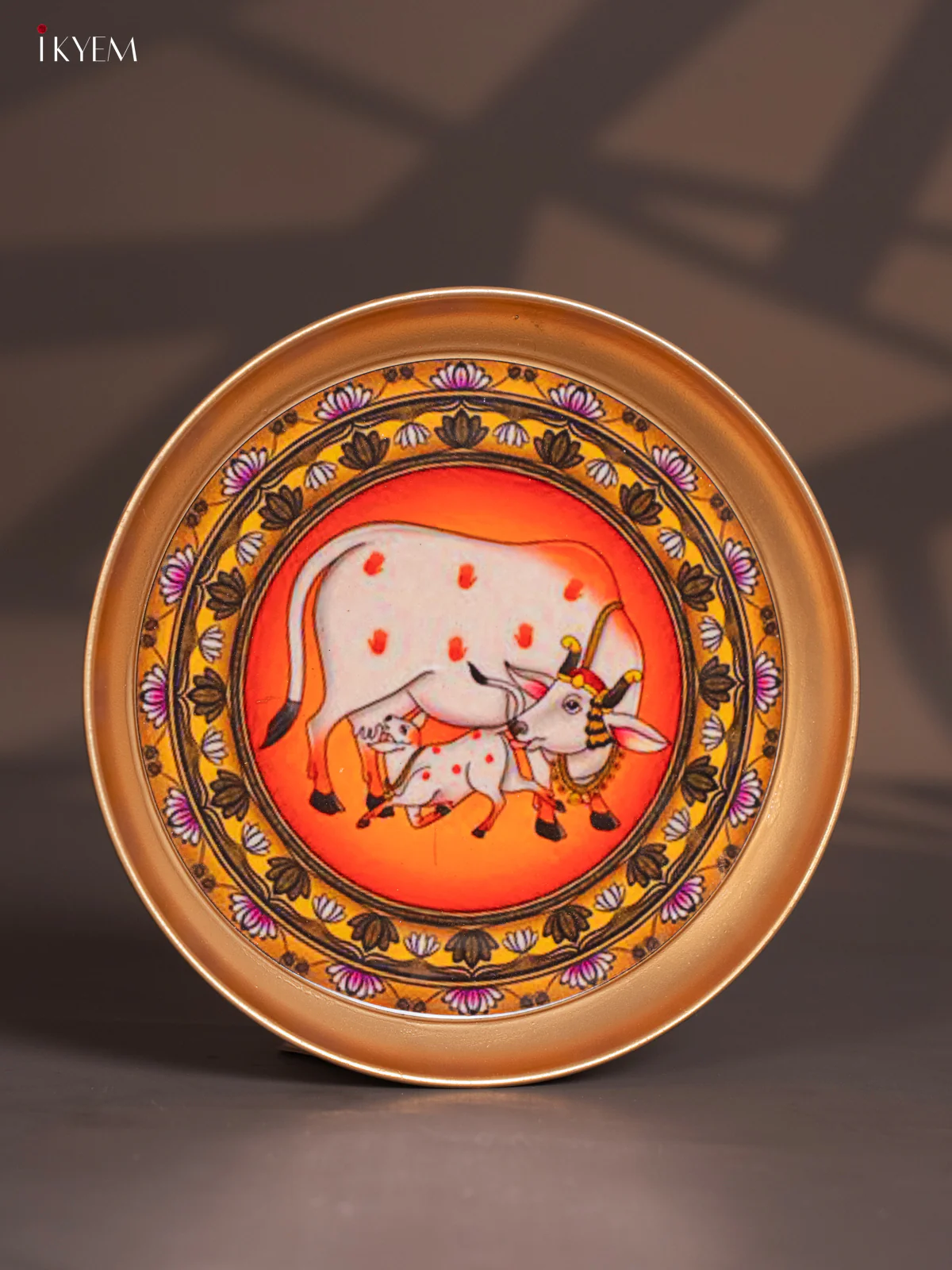 Brass Coated Plate Cow & calf - Orange with Black - 8 Inches - KI06125 - Image 2