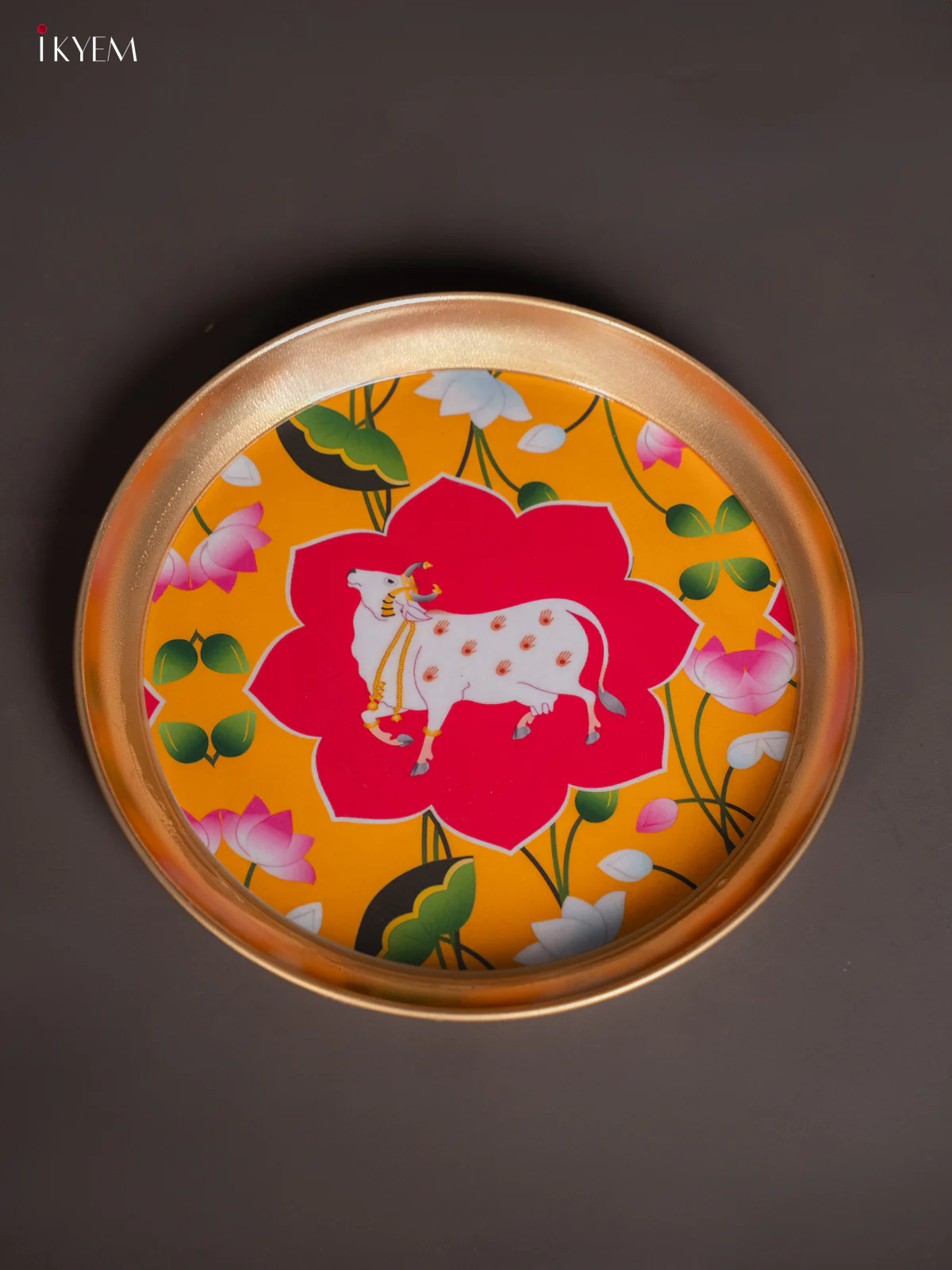 Brass Coated Plate Cow pichwai - yellow & Pink - 8 Inches - KI06126 - Image 3